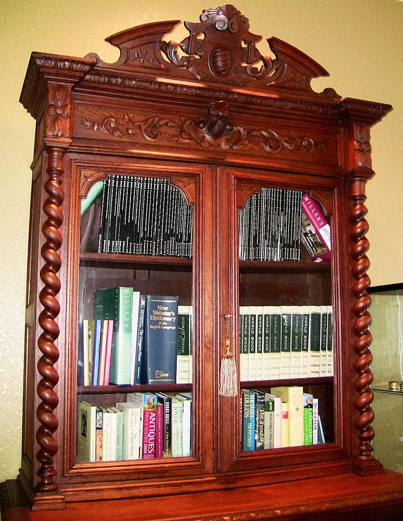 19th Century French Provincial Highly Carved Oak Hunt Bookcase For Sale 2