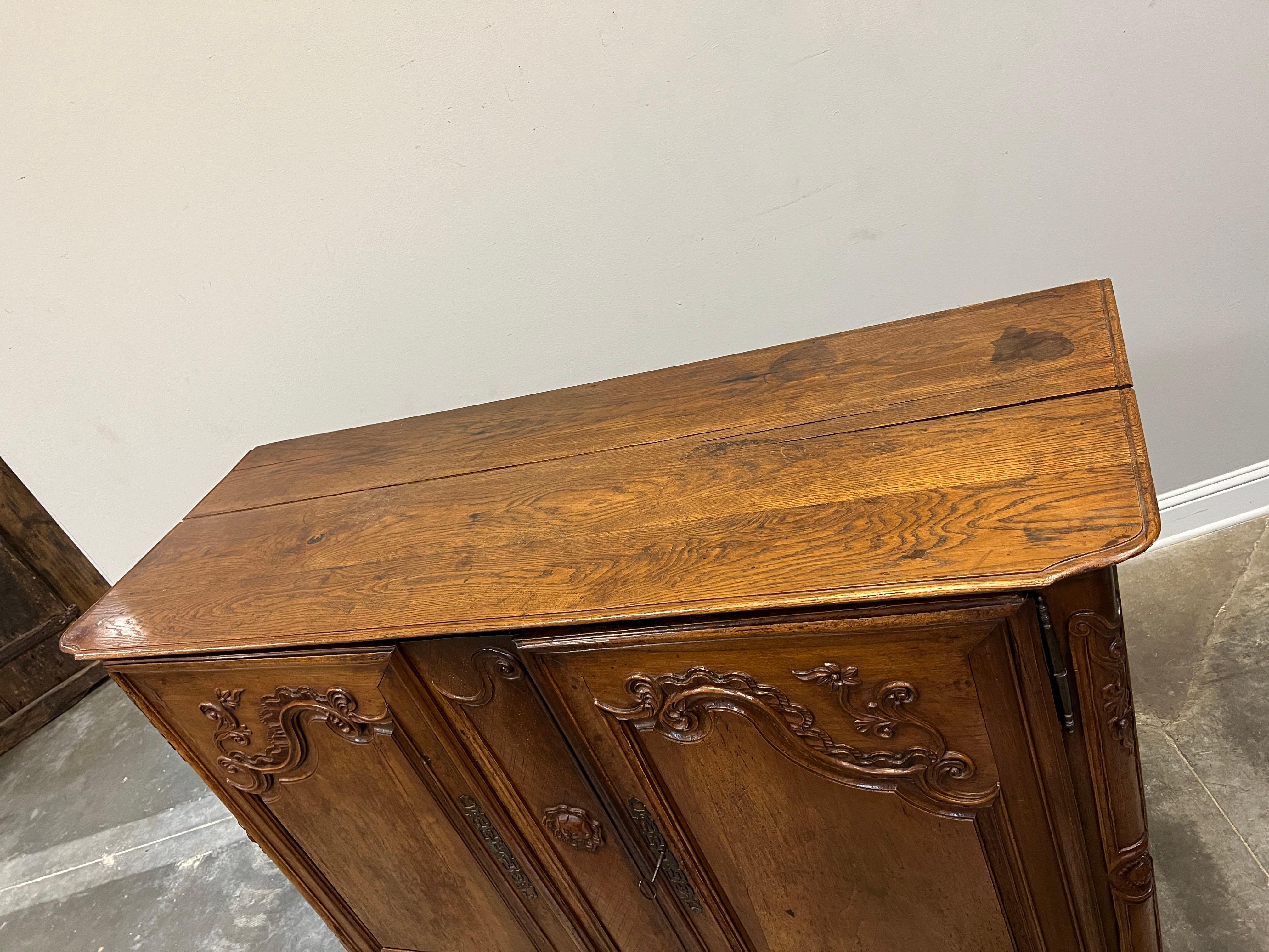 Oak 19th Century French Provincial Louis XV Style Buffet