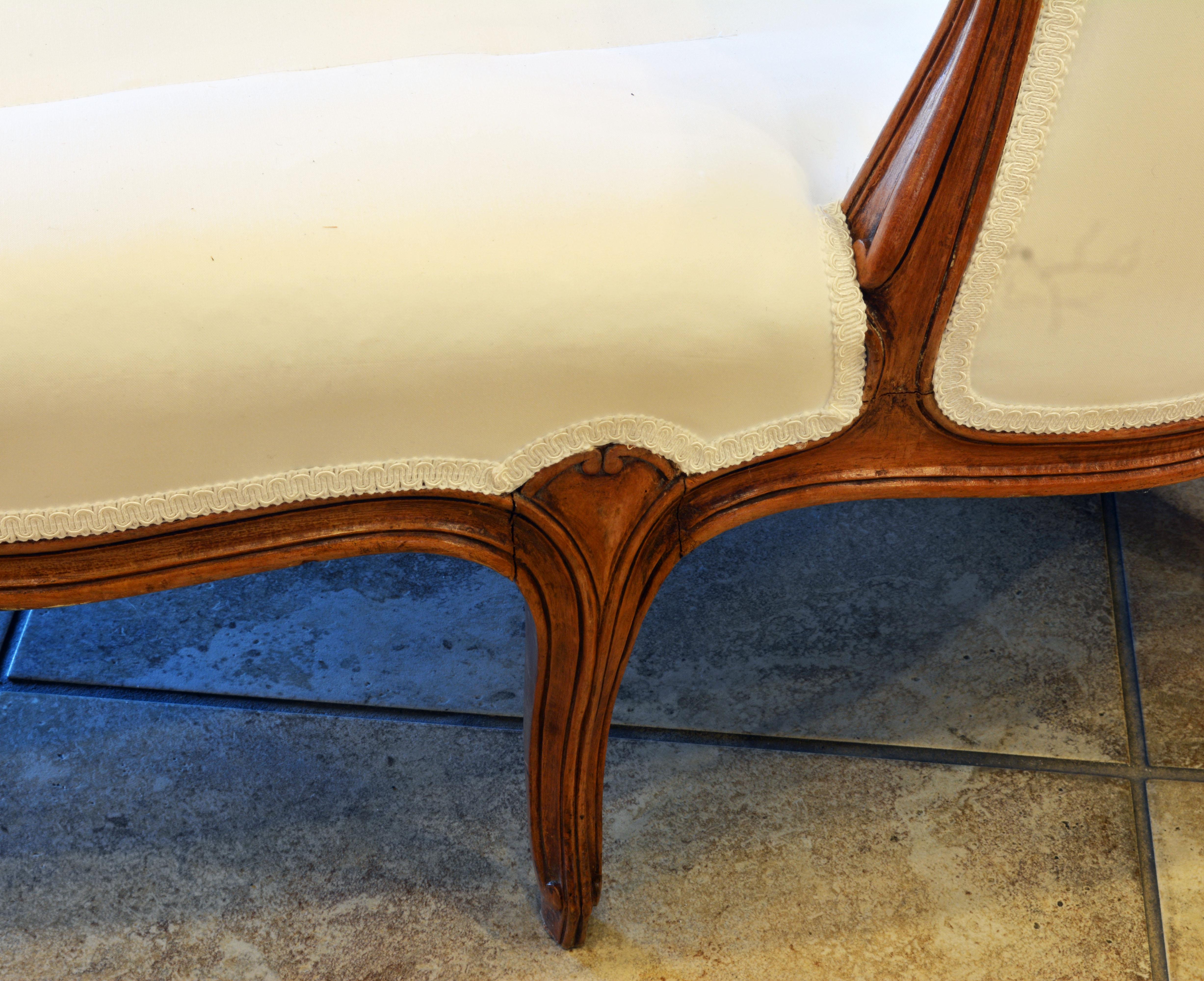 french style chaise longue