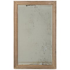 Miroir mural provincial français du XIXe siècle en chêne patiné naturel