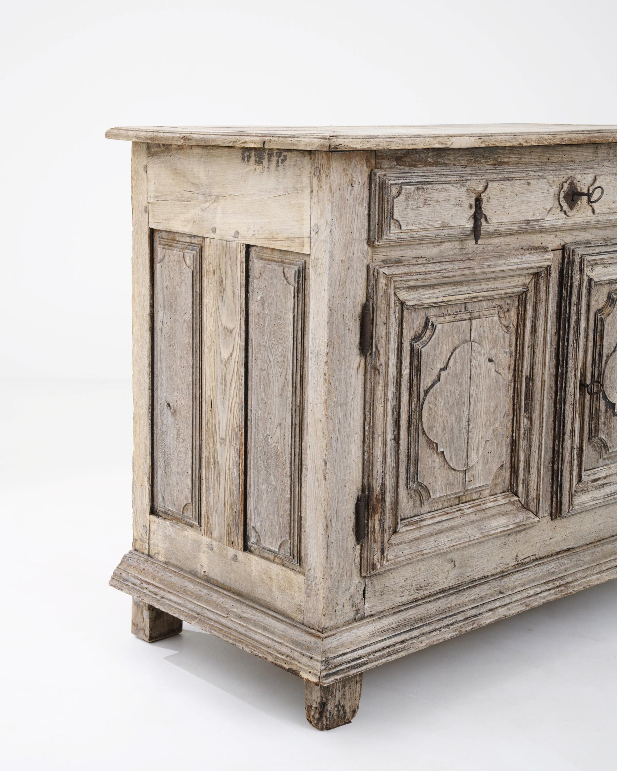 19th Century French Provincial Oak Buffet For Sale 3