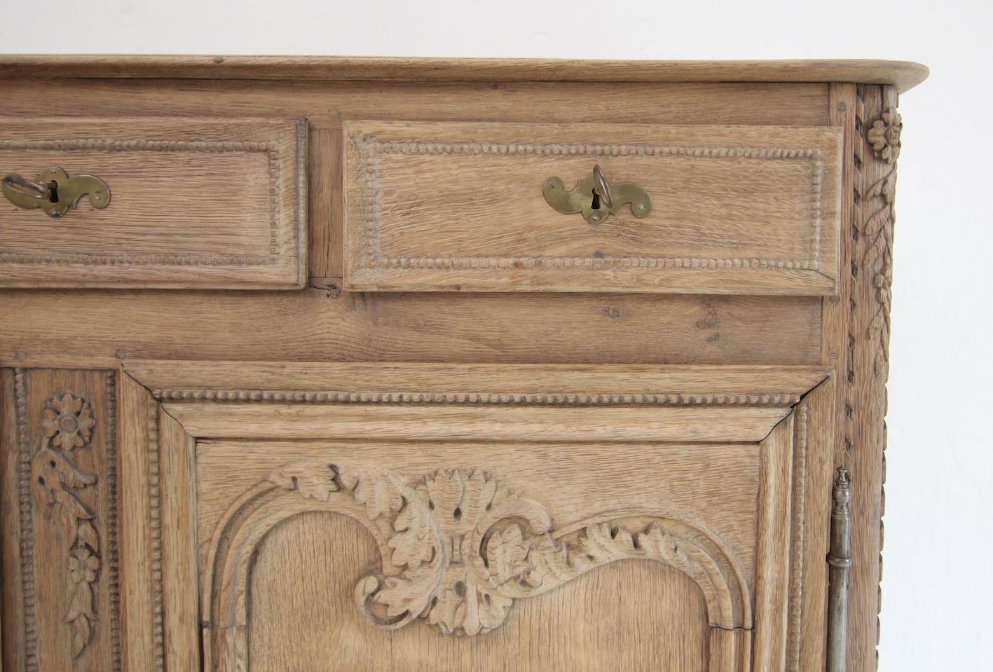 19th Century French Provincial Oak Buffet or Sideboard For Sale 7
