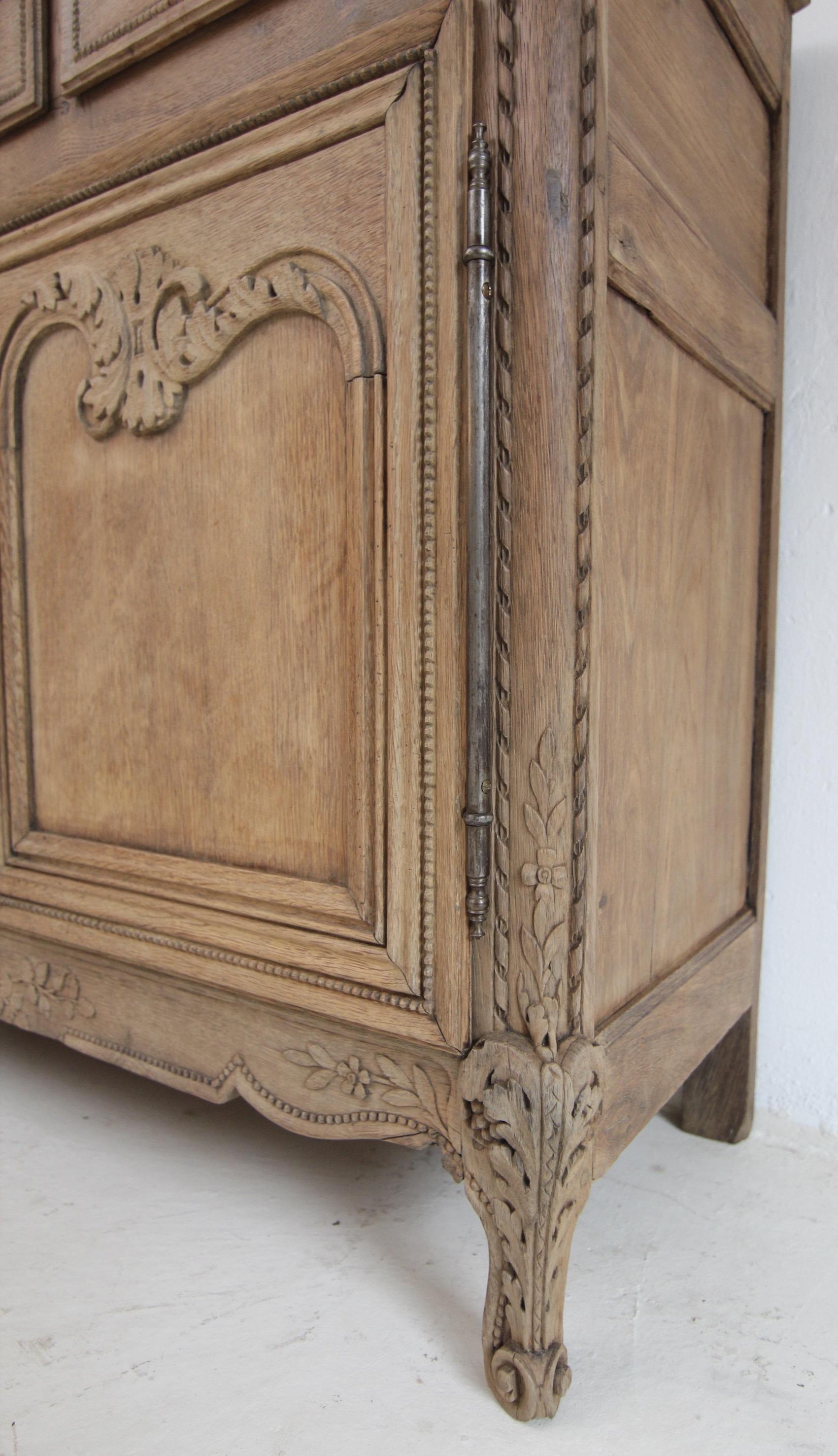 19th Century French Provincial Oak Buffet or Sideboard For Sale 10