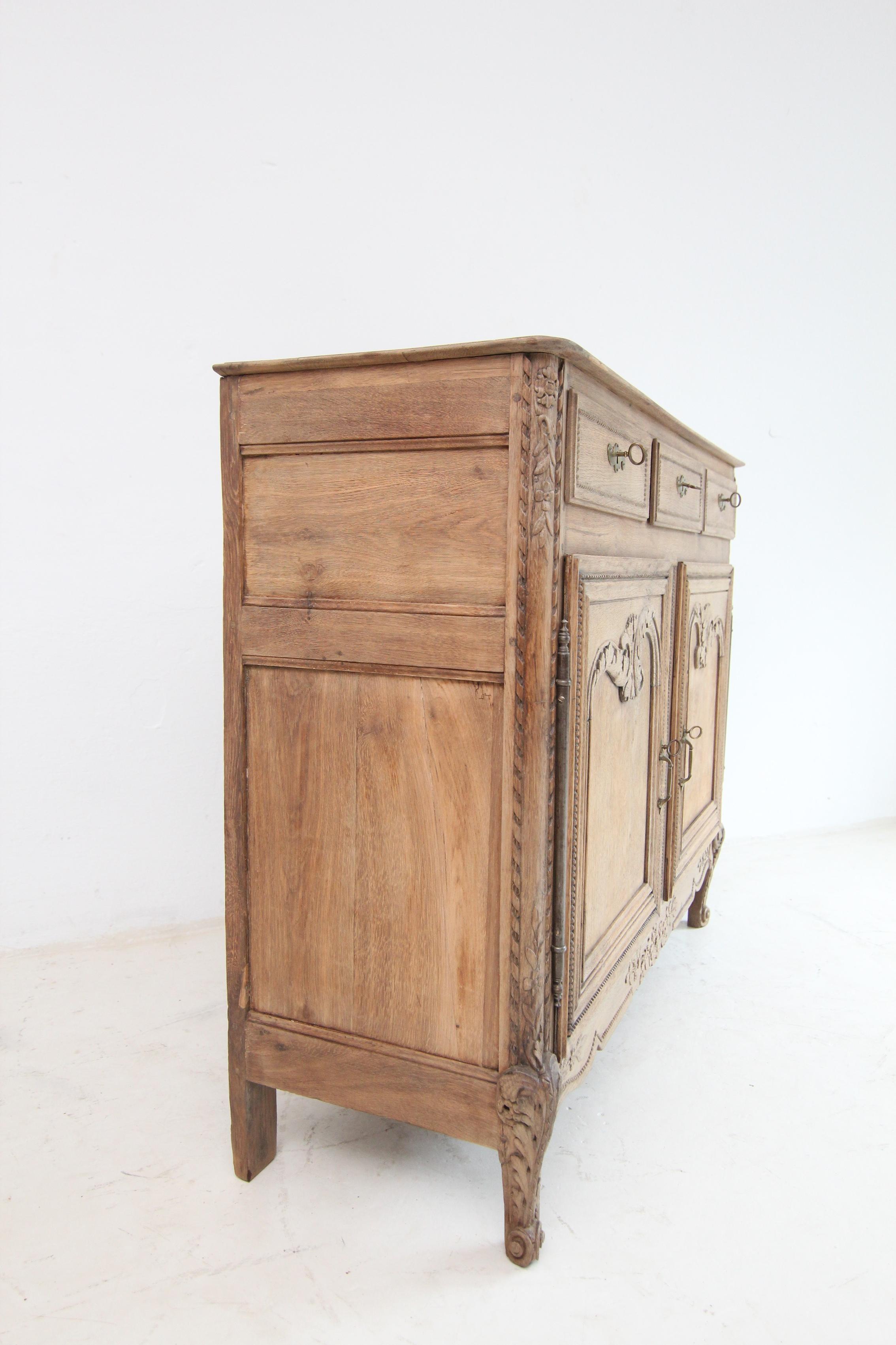 19th Century French Provincial Oak Buffet or Sideboard For Sale 16