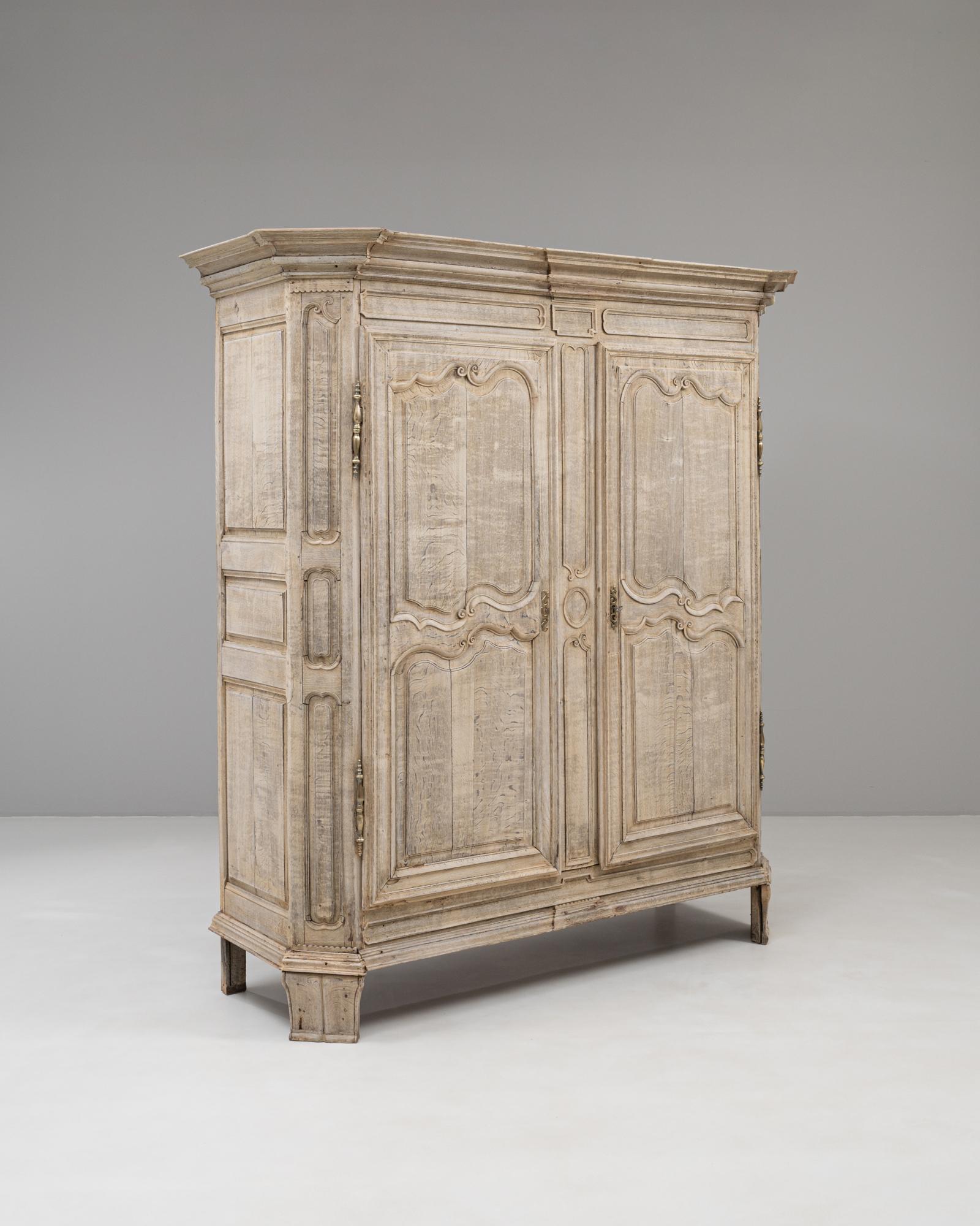 Armadio provinciale francese del XIX secolo in Oak In condizioni buone in vendita a High Point, NC