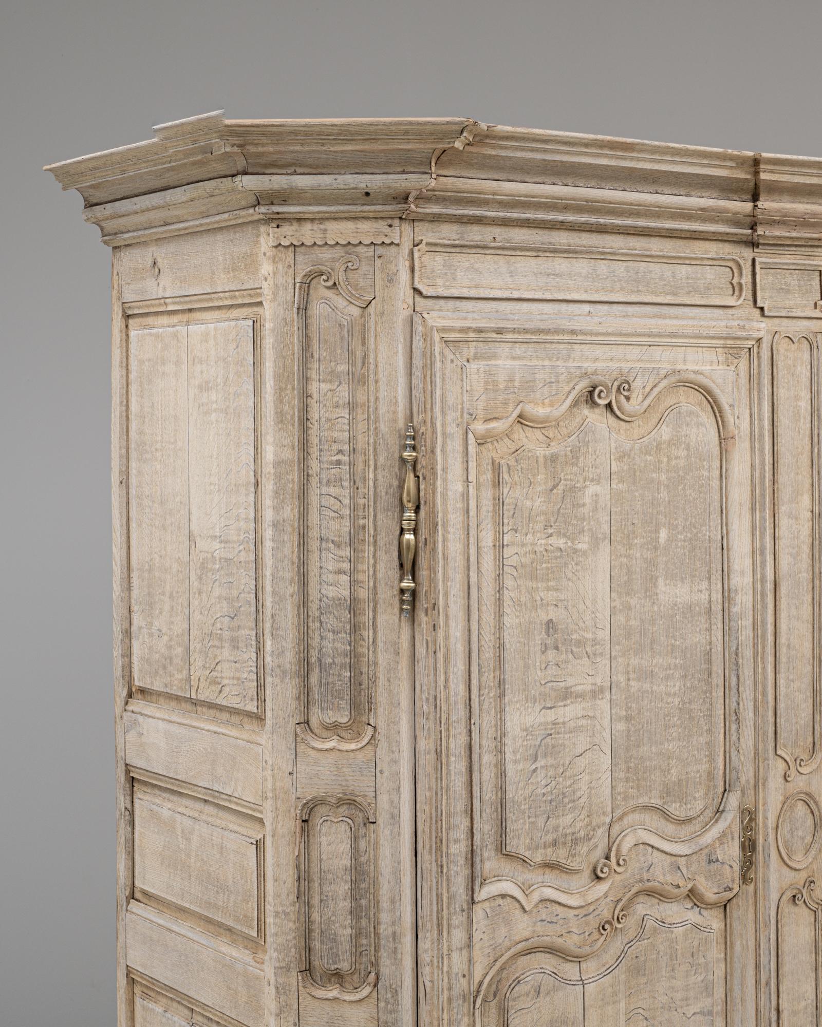 Armadio provinciale francese del XIX secolo in Oak in vendita 2