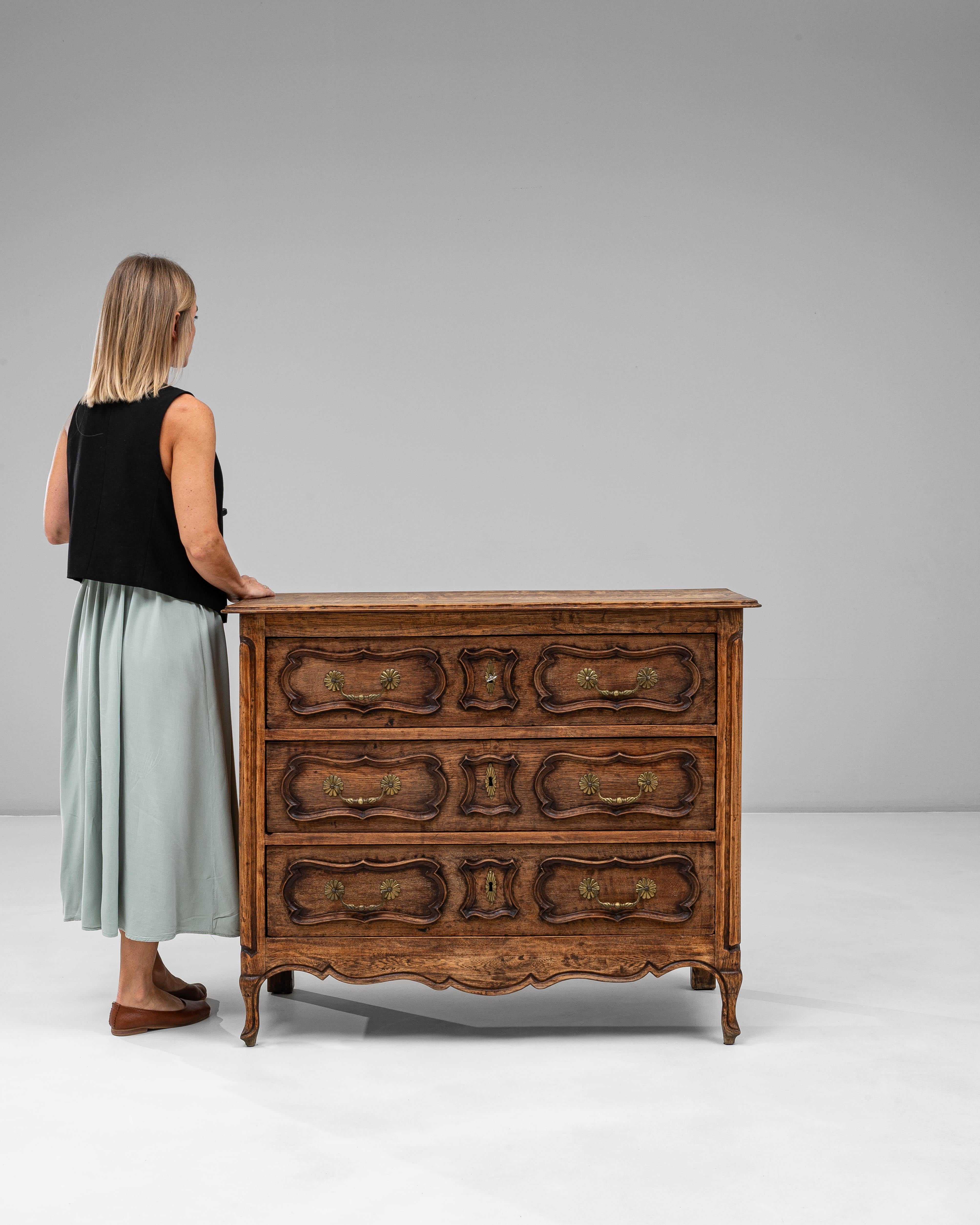 Cassettiera in quercia della provincia francese del XIX secolo In condizioni buone in vendita a High Point, NC