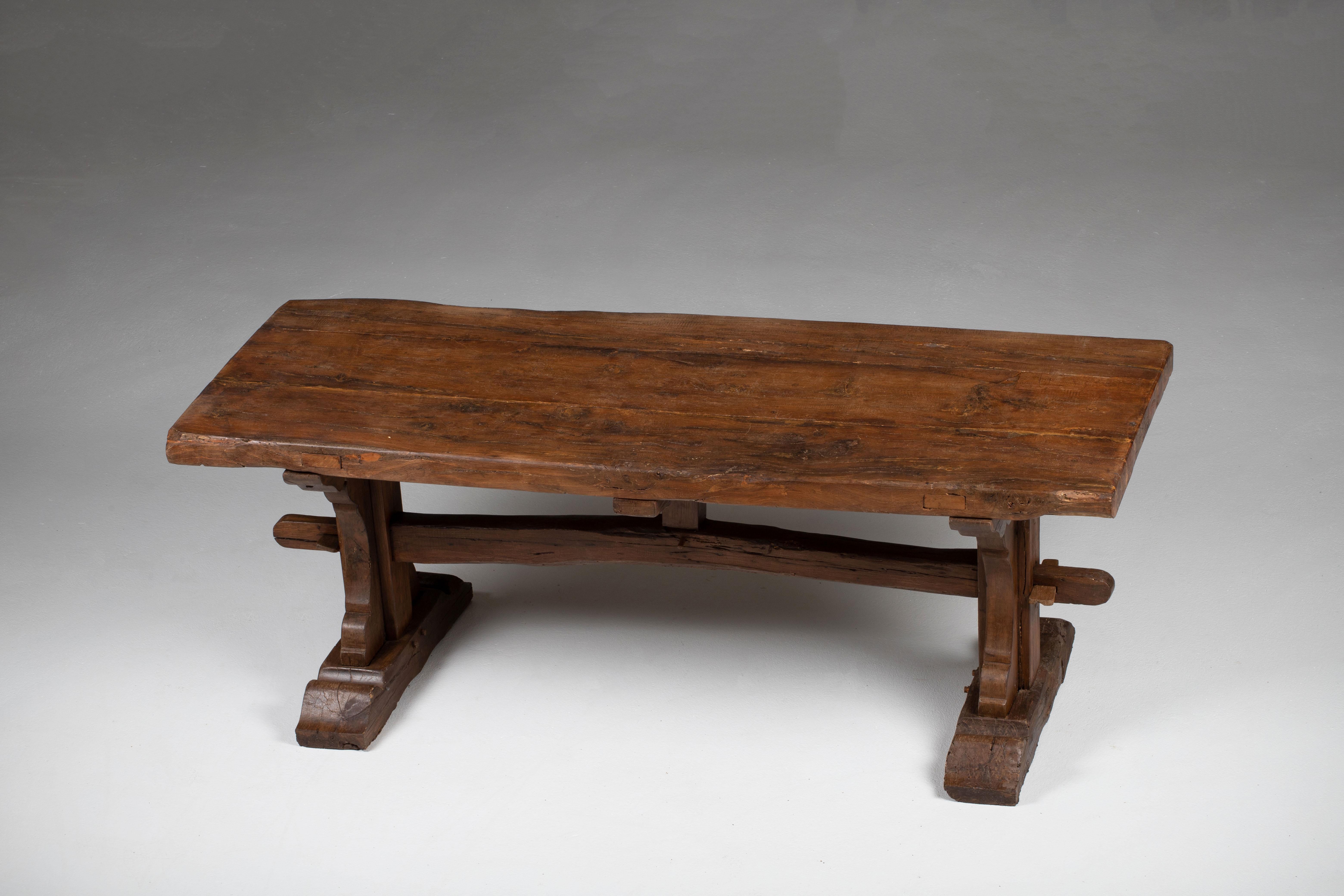 19th Century French Provincial Oak Farmhouse Dining Table, Rustic For Sale 15