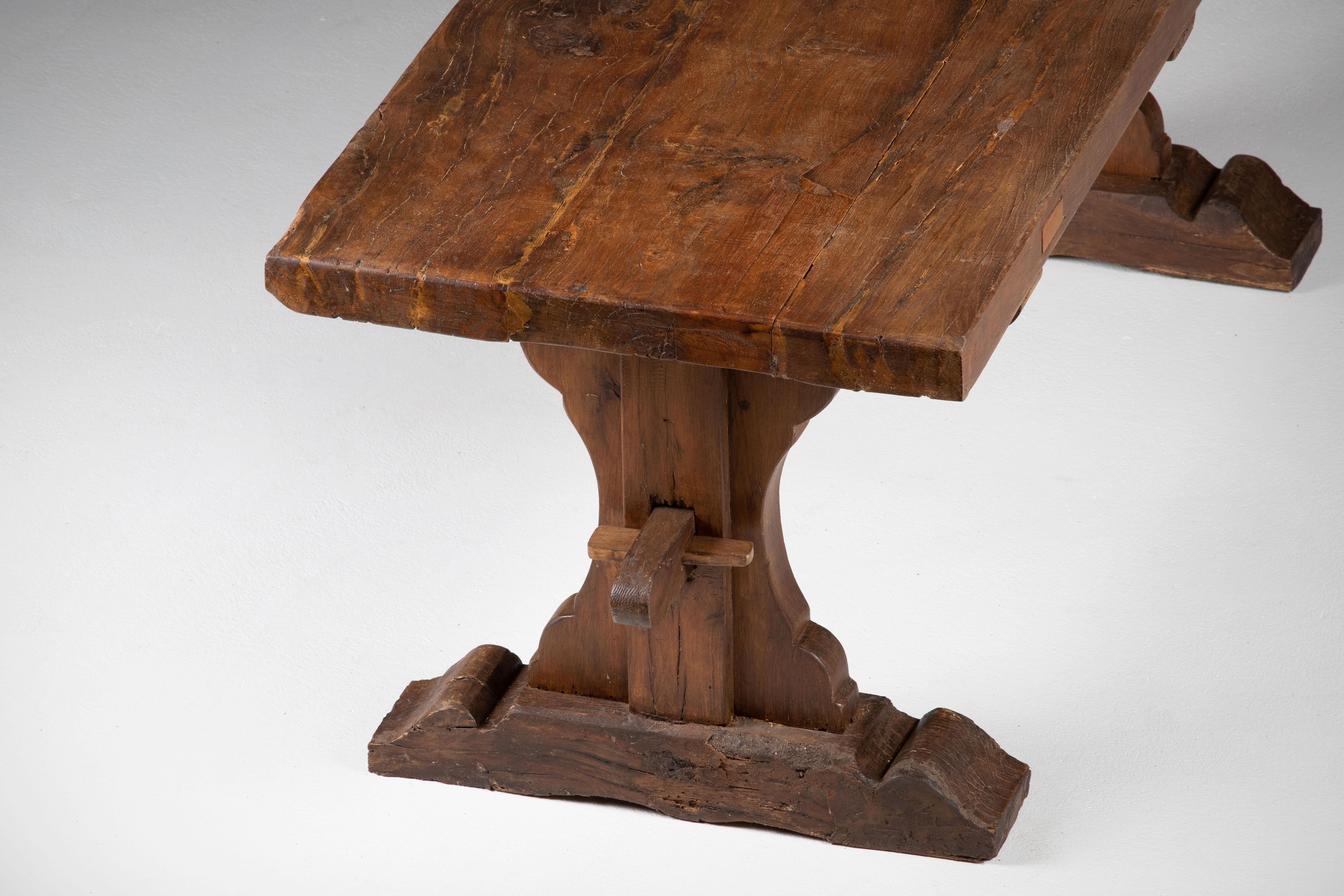 19th Century French Provincial Oak Farmhouse Dining Table, Rustic For Sale 16