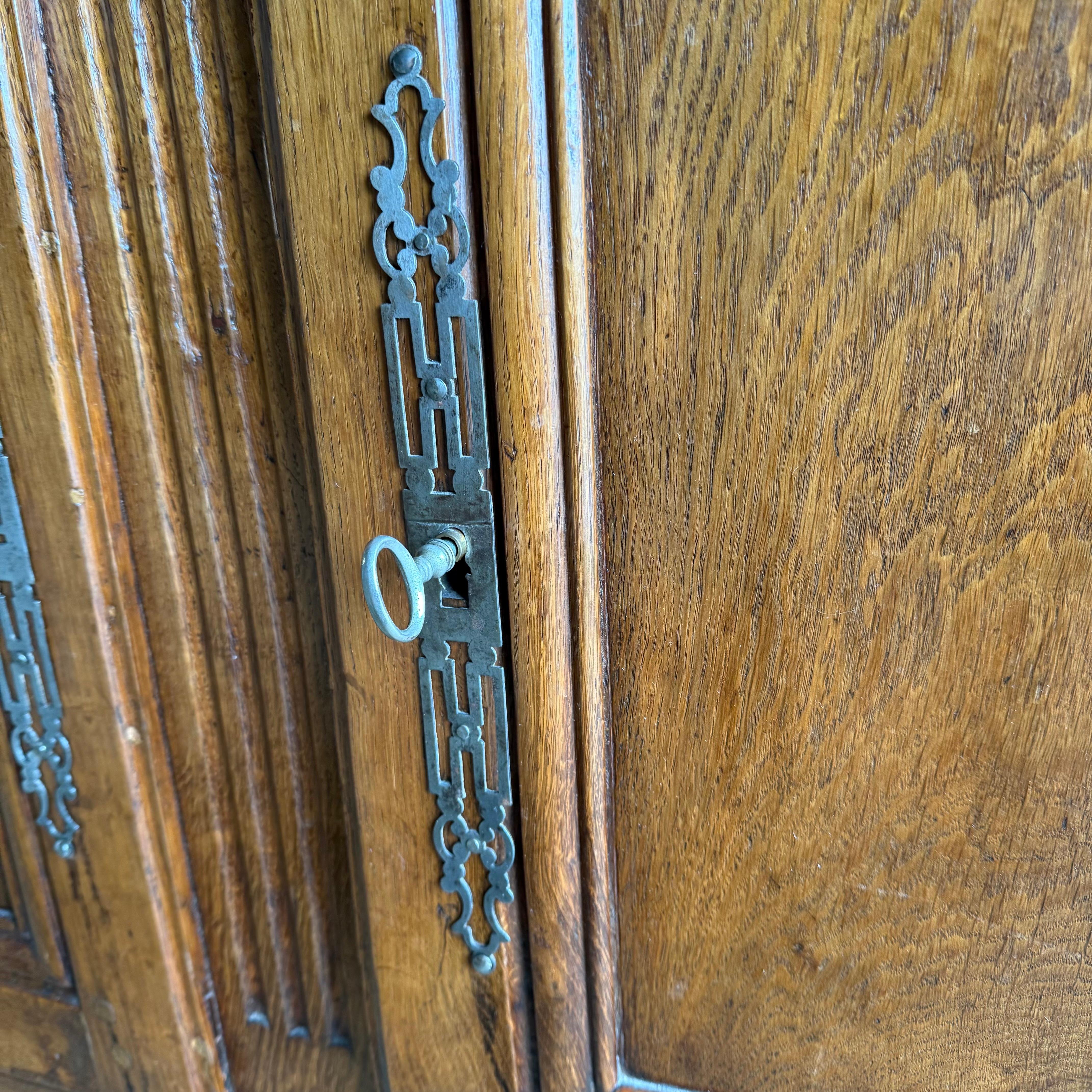 Francese Vaisselier provinciale francese del XIX secolo in Oak in vendita