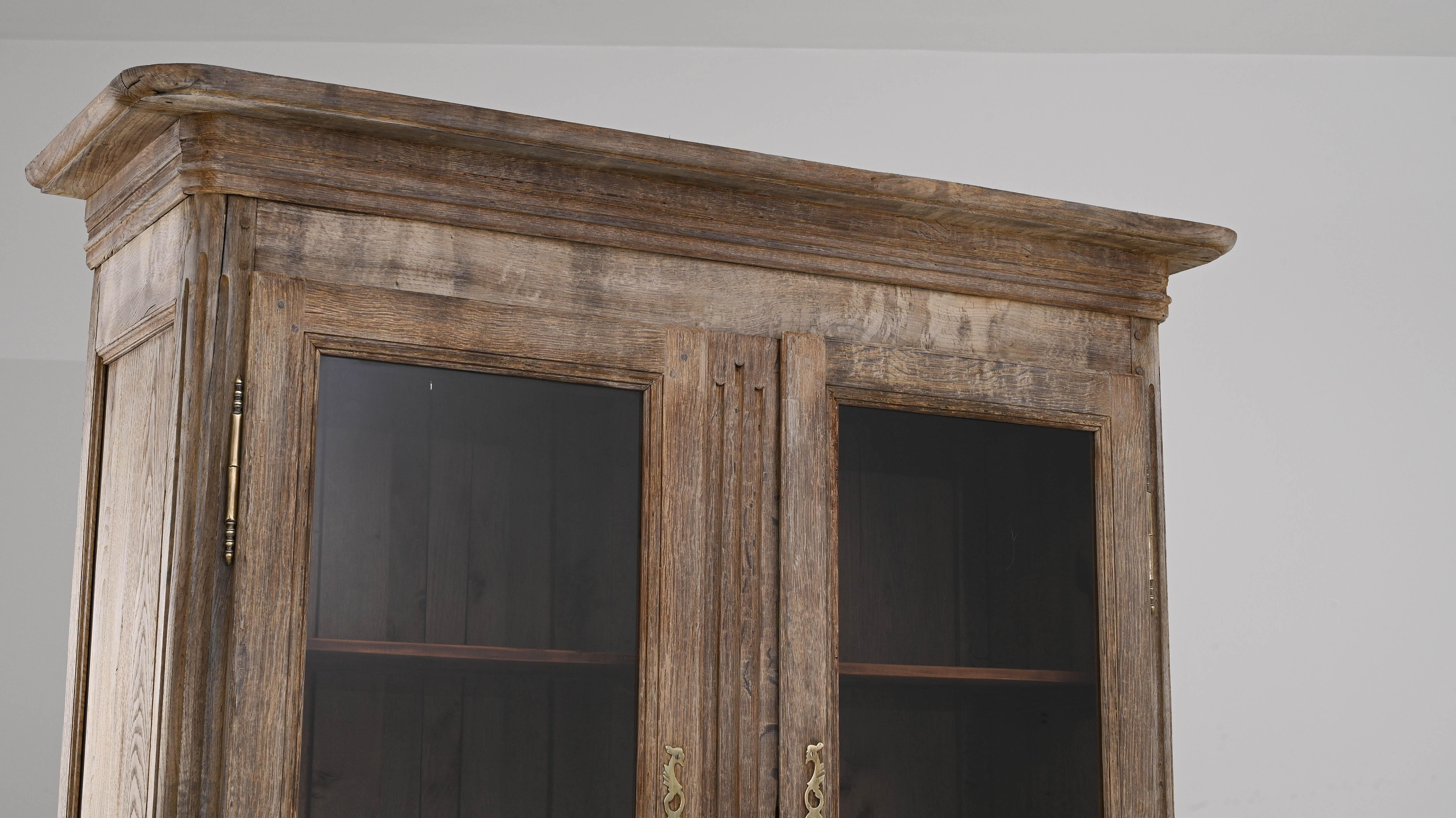19th Century French Provincial Oak Vitrine For Sale 5