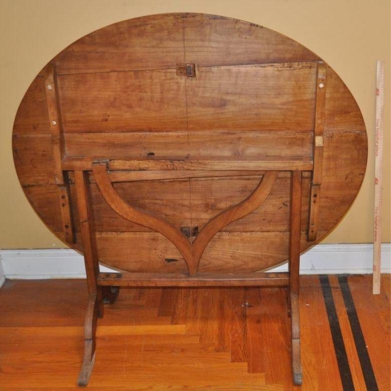 19th Century French Provincial Pearwood Oval Tilt-Top Wine Tasting Table In Good Condition In Middleburg, VA