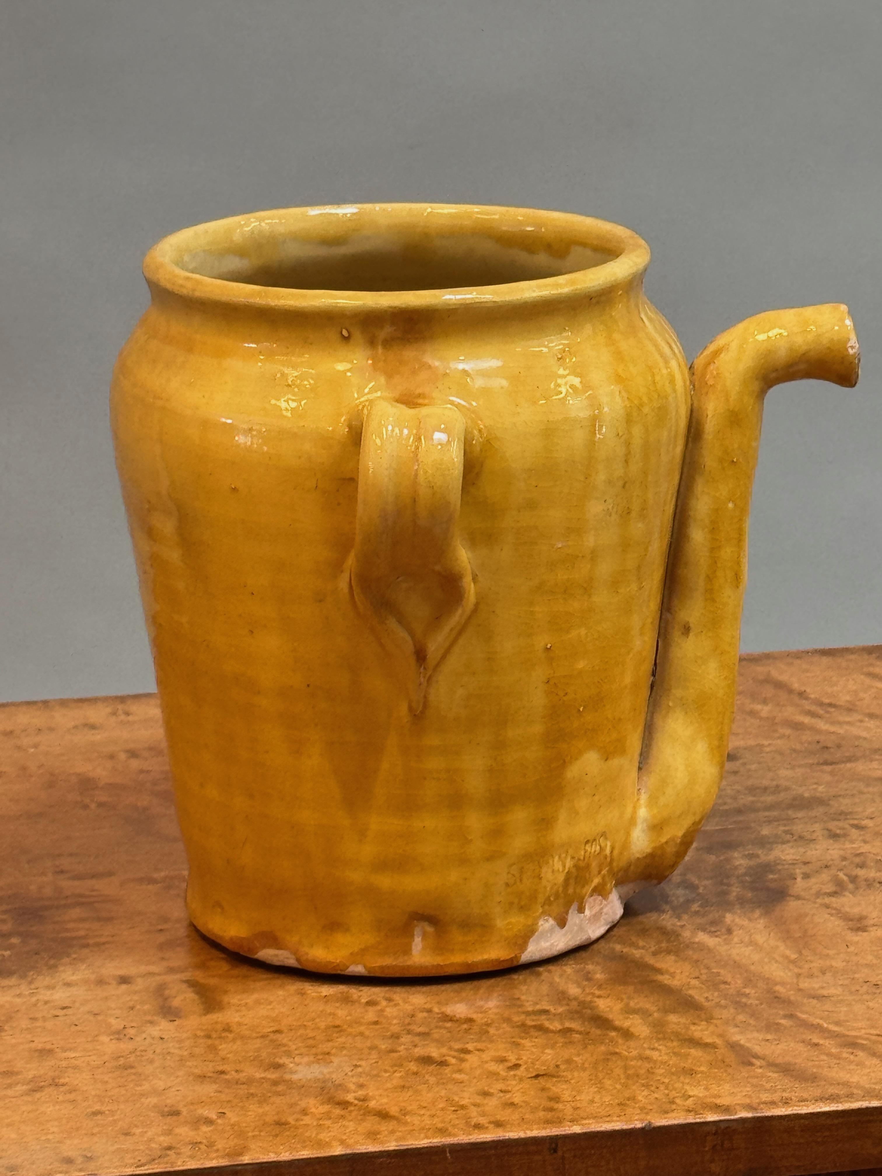 19th Century French Provincial Terra Cotta Pot with A Spout For Sale 2