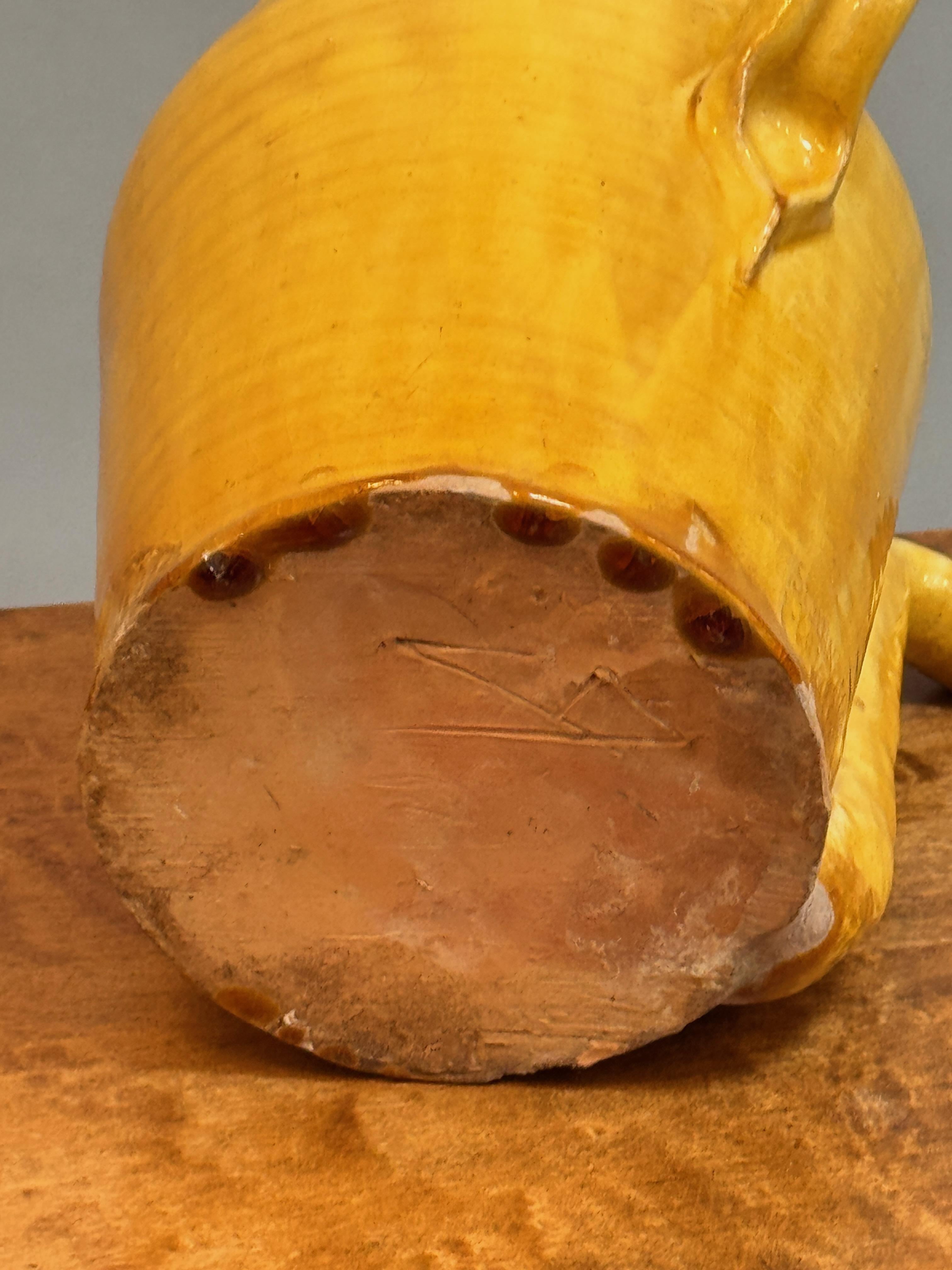 19th Century French Provincial Terra Cotta Pot with A Spout For Sale 3