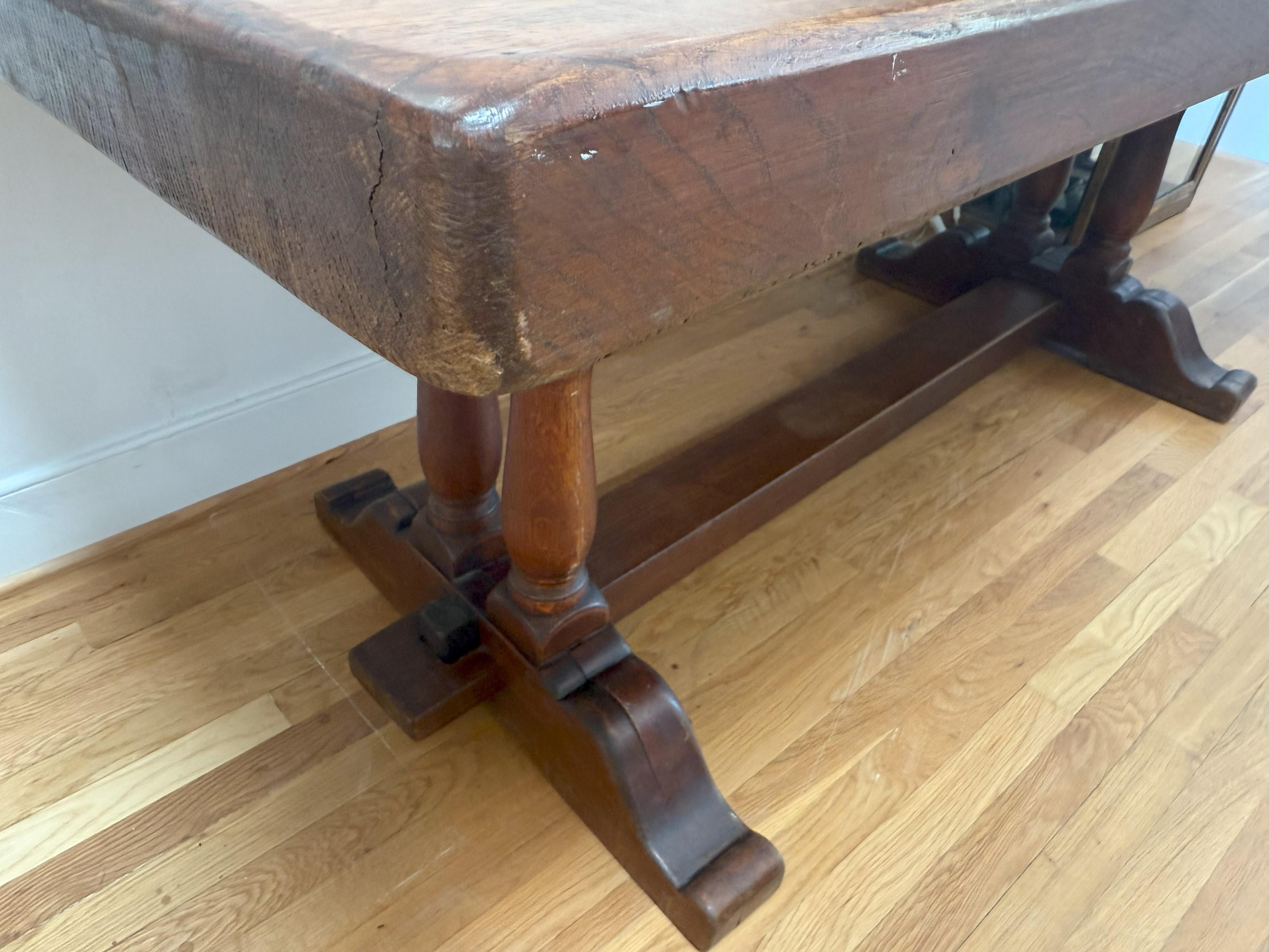 Mesa caballete provincial francesa del siglo XIX Tallado en venta