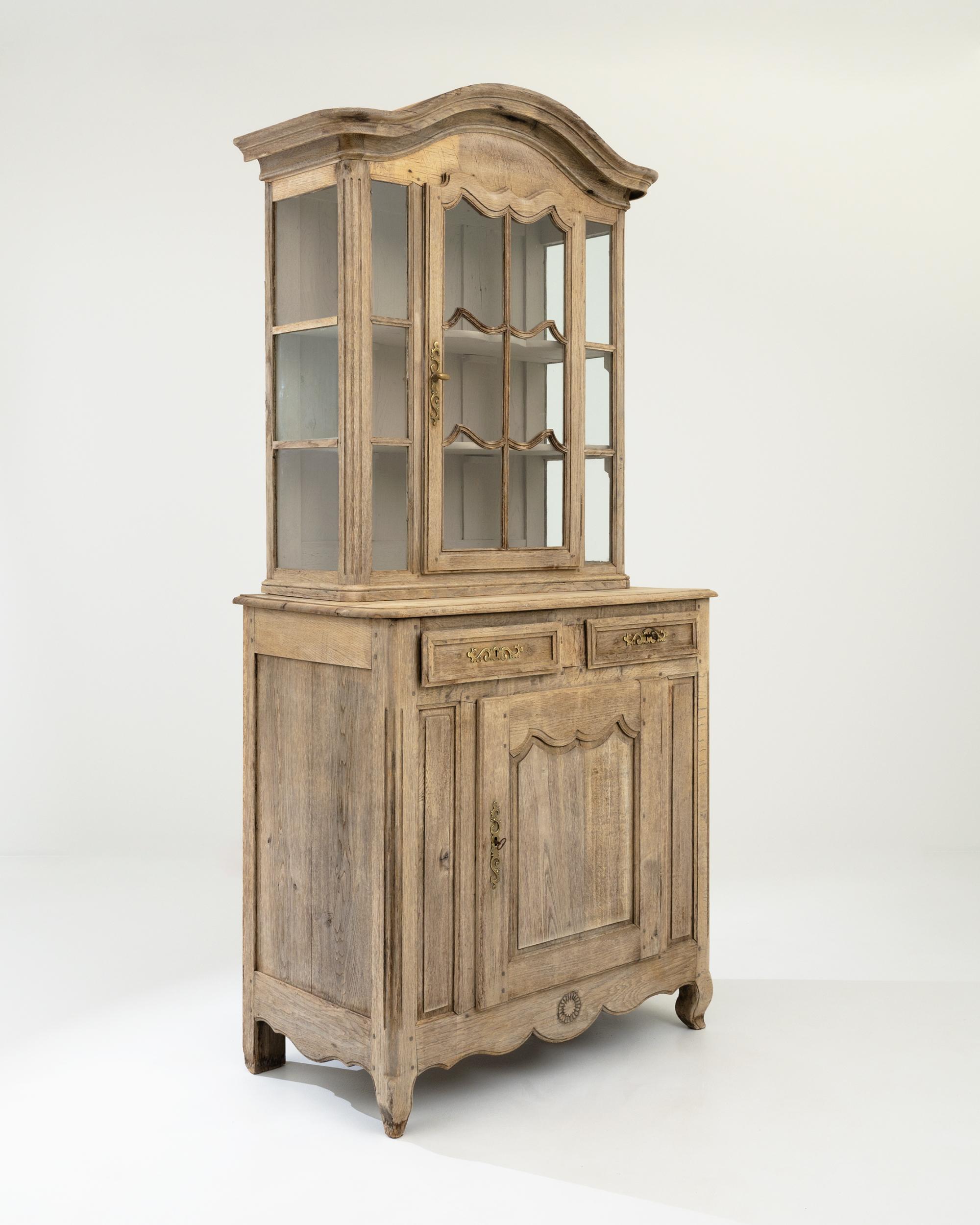 19th Century French Provincial Vitrine In Good Condition In High Point, NC