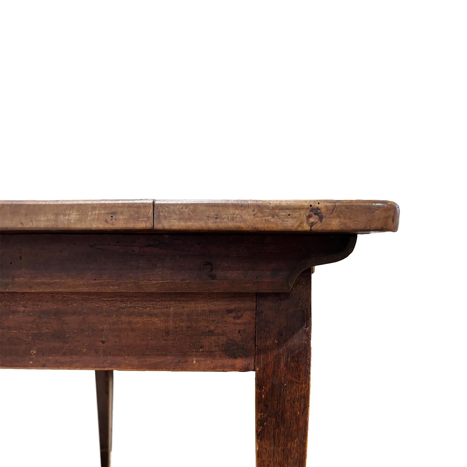 19th Century French Provincial Walnut End Table - Antique Rectangular Farm Table For Sale 7