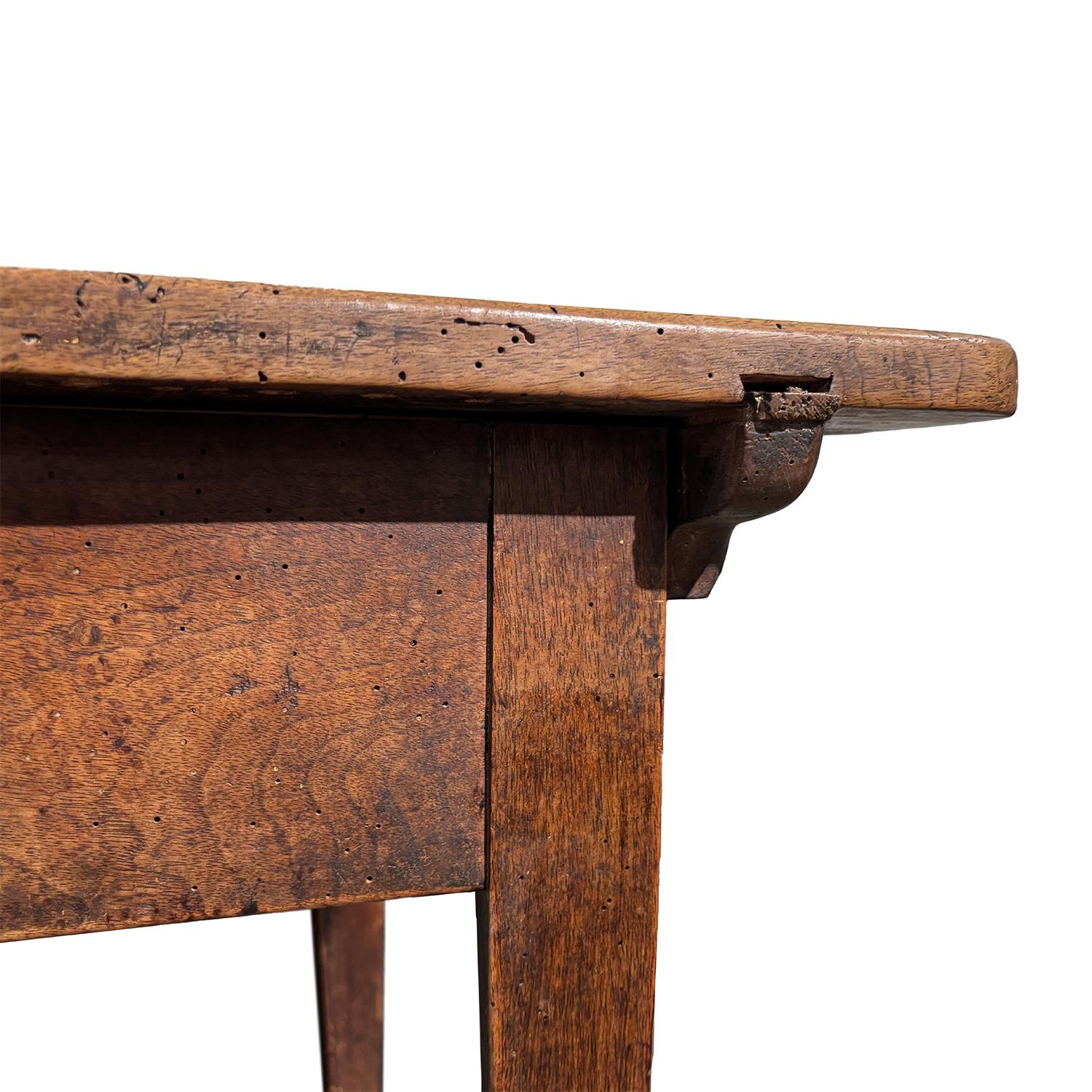 19th Century French Provincial Walnut End Table - Antique Rectangular Farm Table For Sale 8