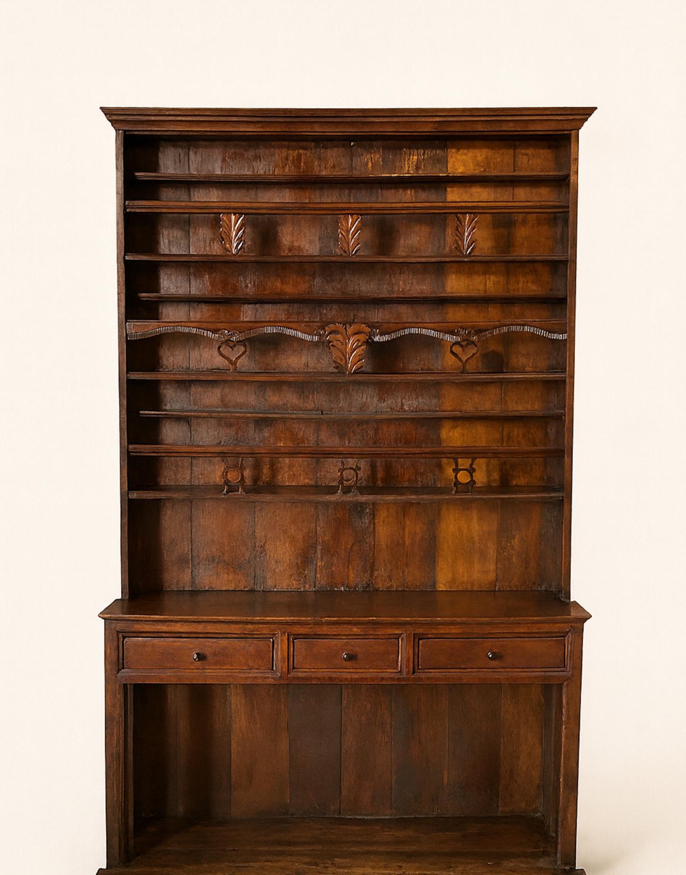 19th Century French Provincial Walnut Hutch In Good Condition For Sale In West Palm Beach, US