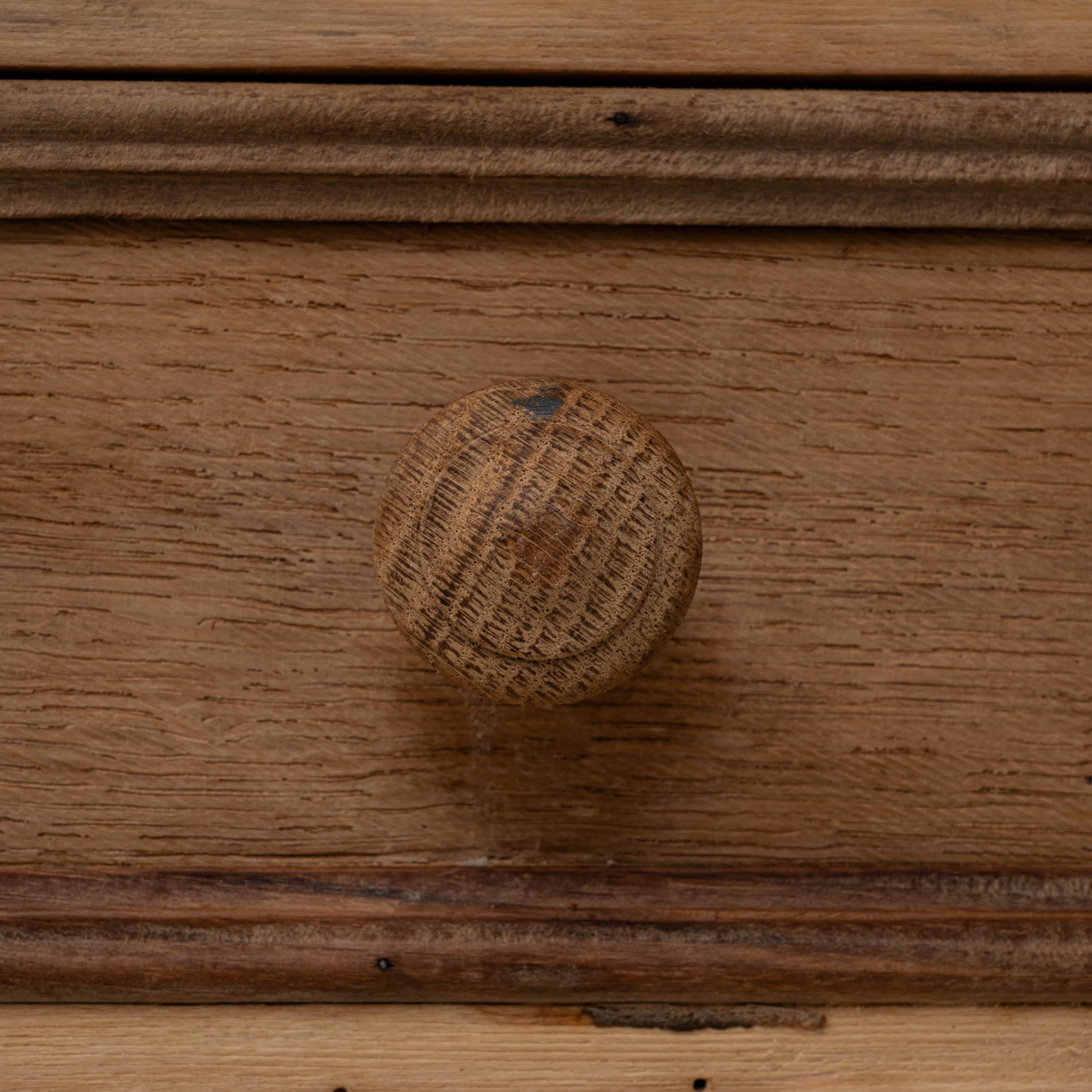 Buffet in legno della provincia francese del XIX secolo in vendita 4