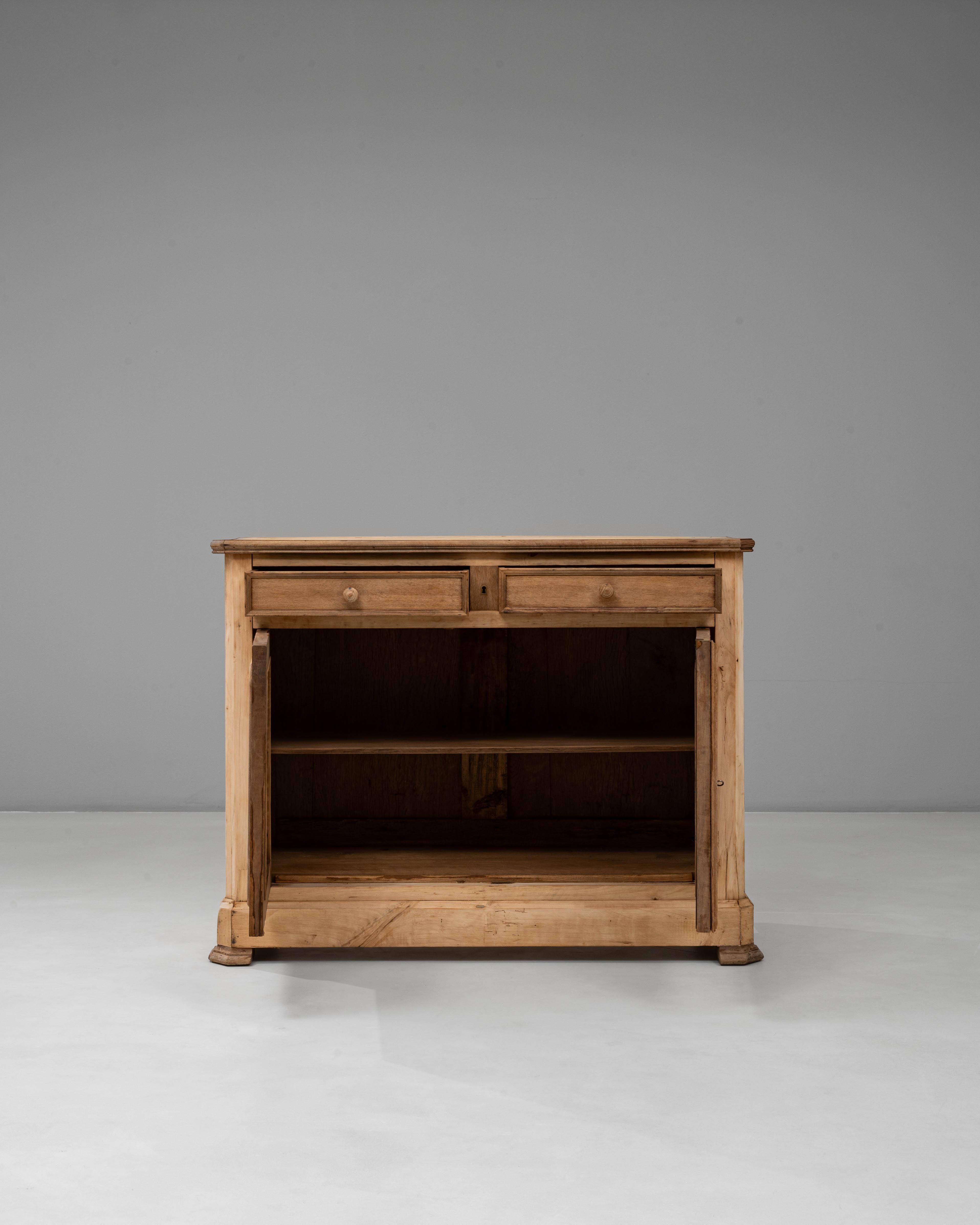 Stile provenzale Buffet in legno della provincia francese del XIX secolo in vendita