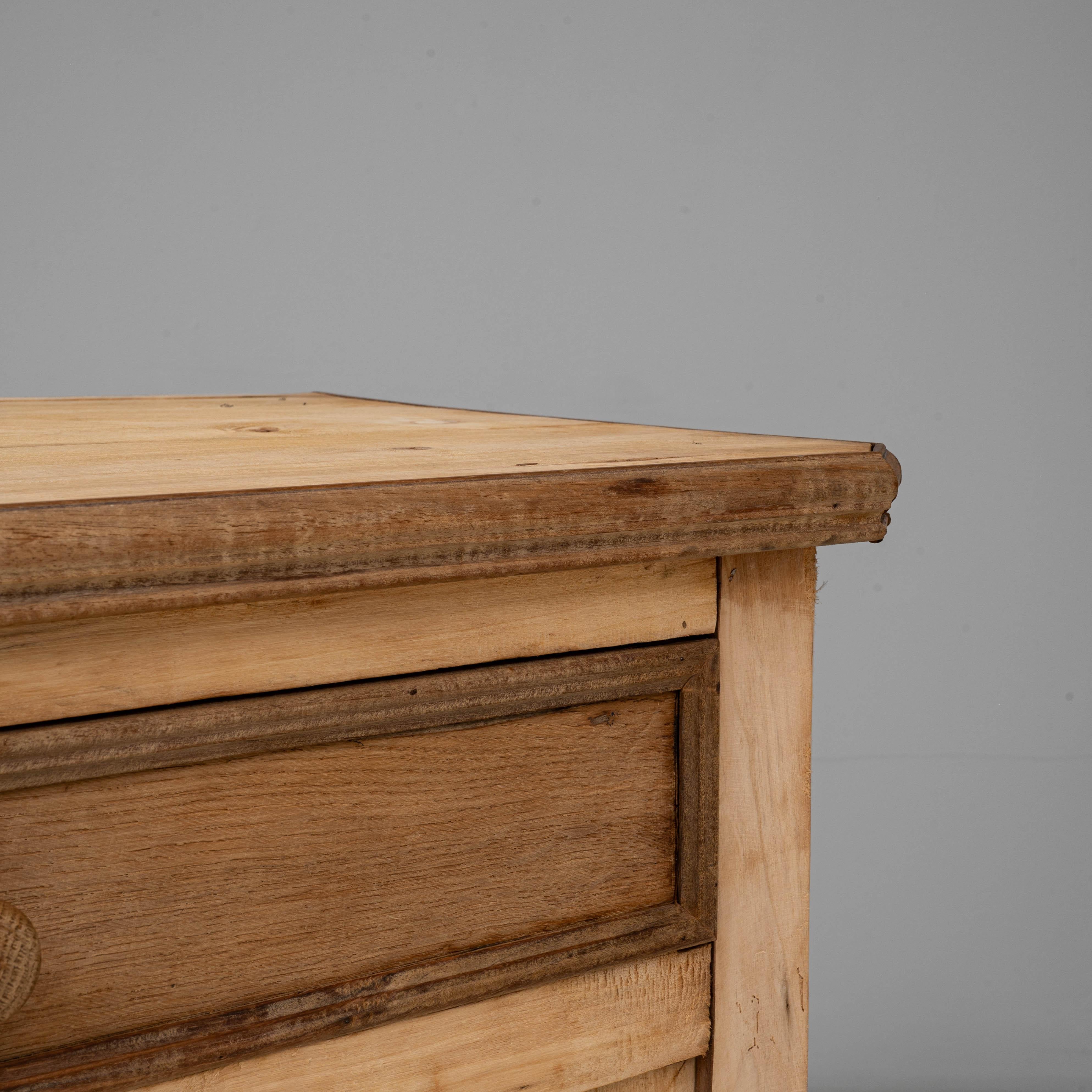 Buffet in legno della provincia francese del XIX secolo in vendita 3