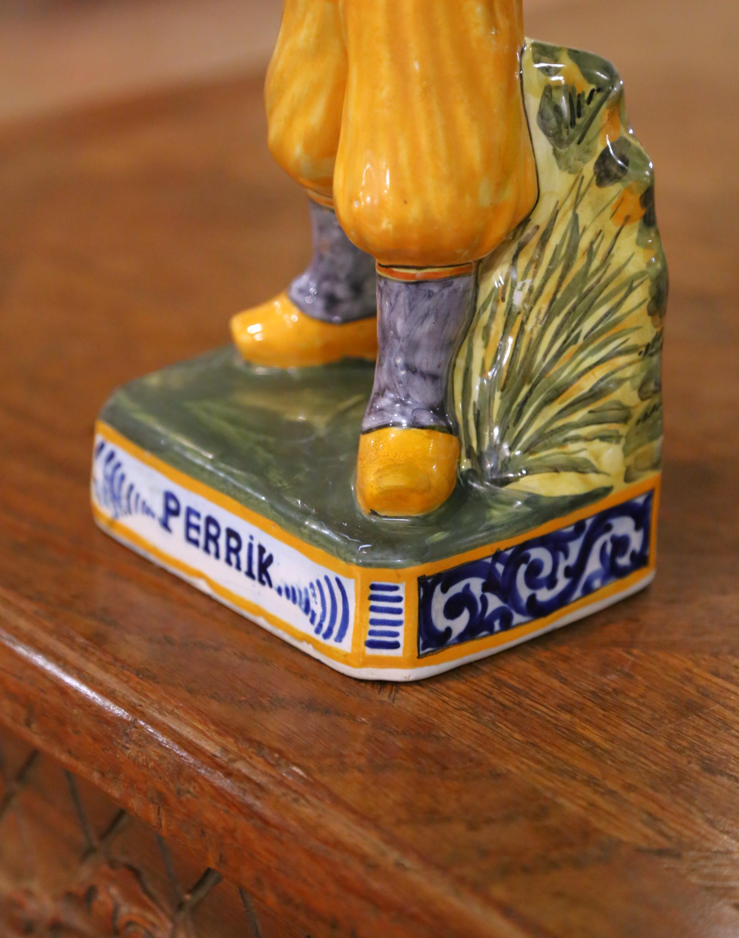 19. Jahrhundert Französisch Quimper Fayence Perrik und Anaik Breton Figuren im Angebot 8