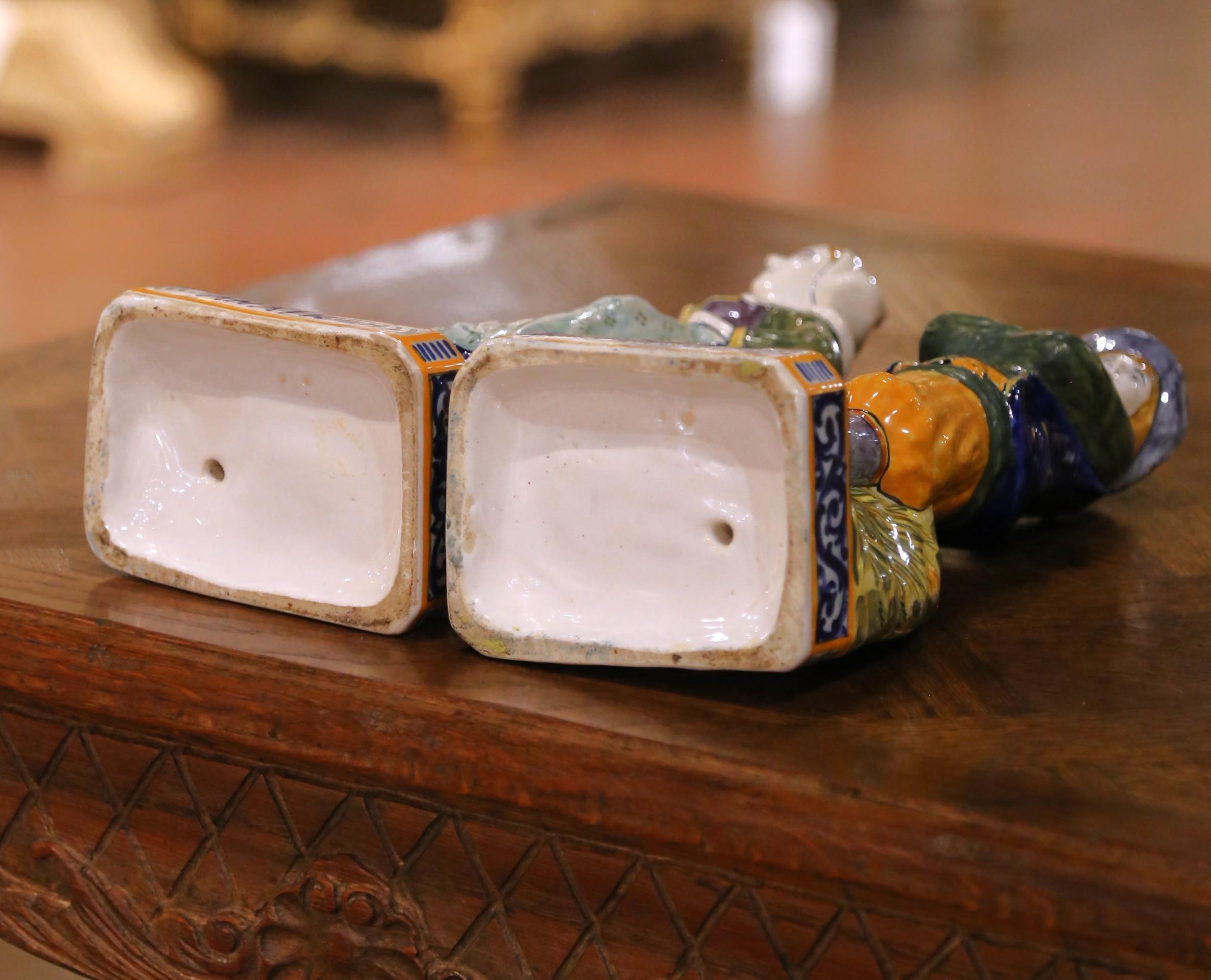 19. Jahrhundert Französisch Quimper Fayence Perrik und Anaik Breton Figuren im Angebot 10