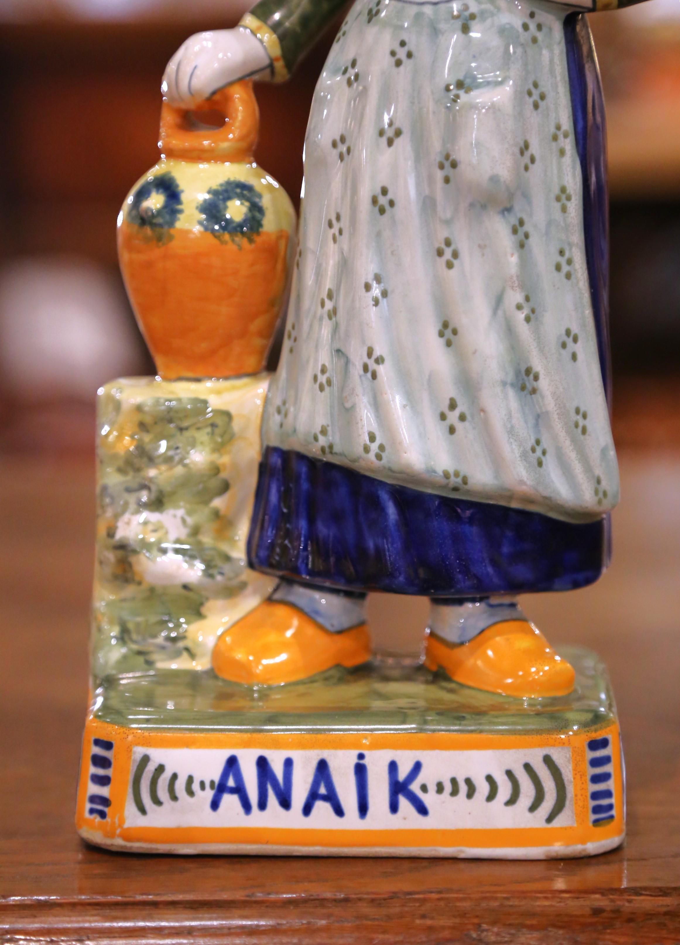 19. Jahrhundert Französisch Quimper Fayence Perrik und Anaik Breton Figuren im Angebot 3