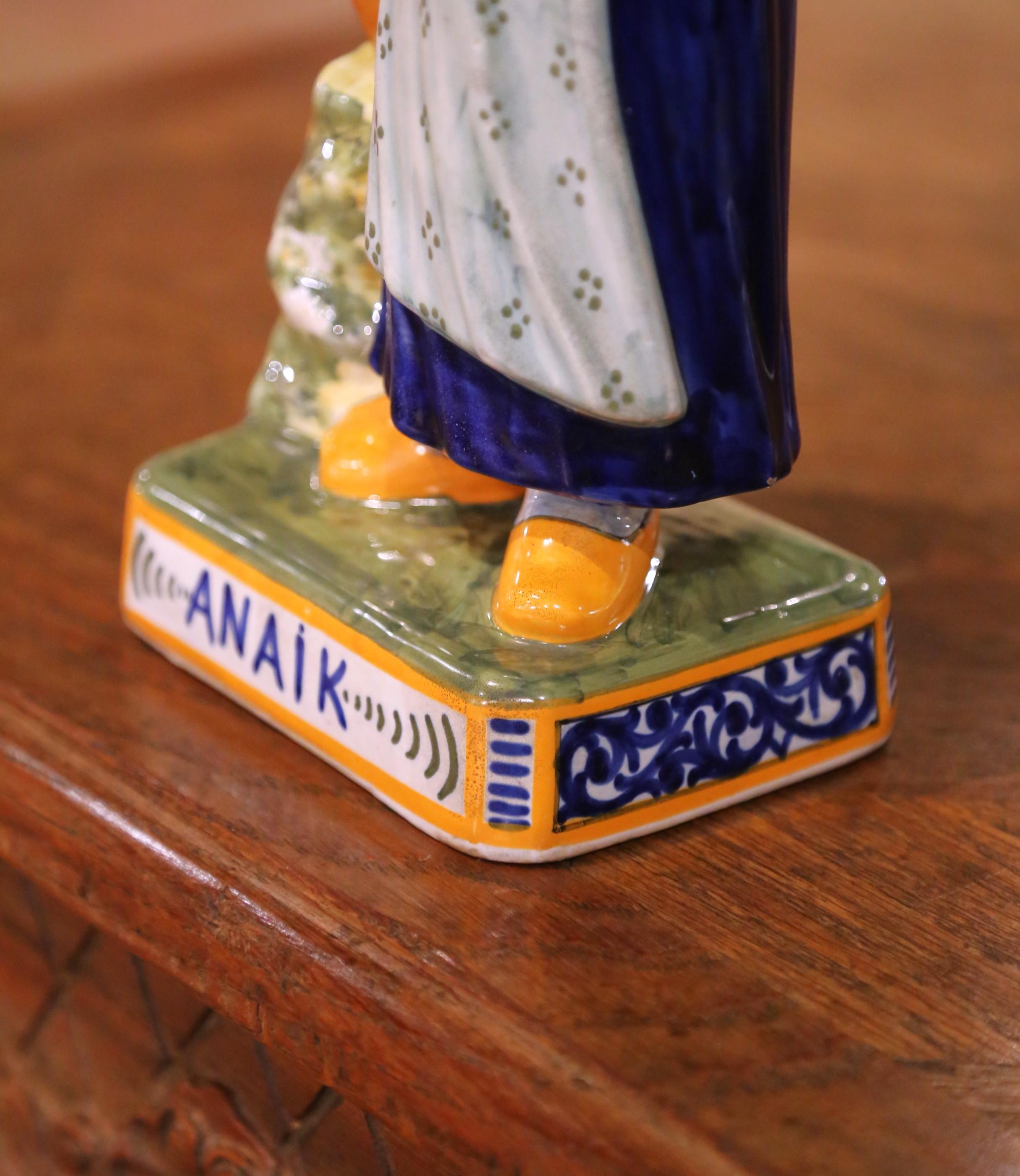 19. Jahrhundert Französisch Quimper Fayence Perrik und Anaik Breton Figuren im Angebot 4