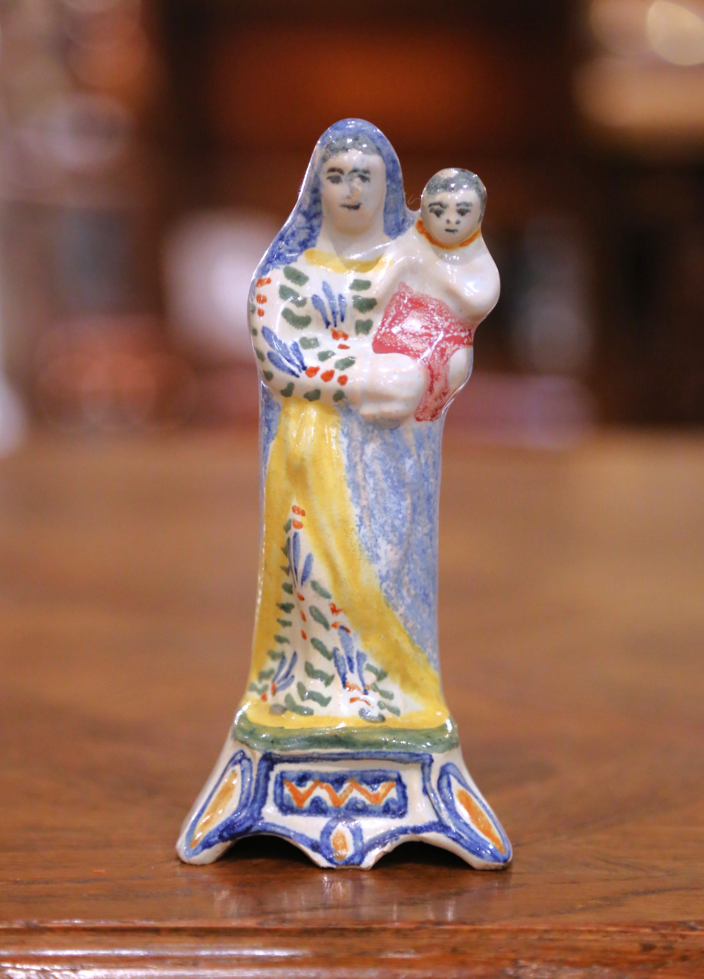 19th Century French Quimper Faience Virgin Mary and St. Anne Figures, Set of Six siglo XIX en venta