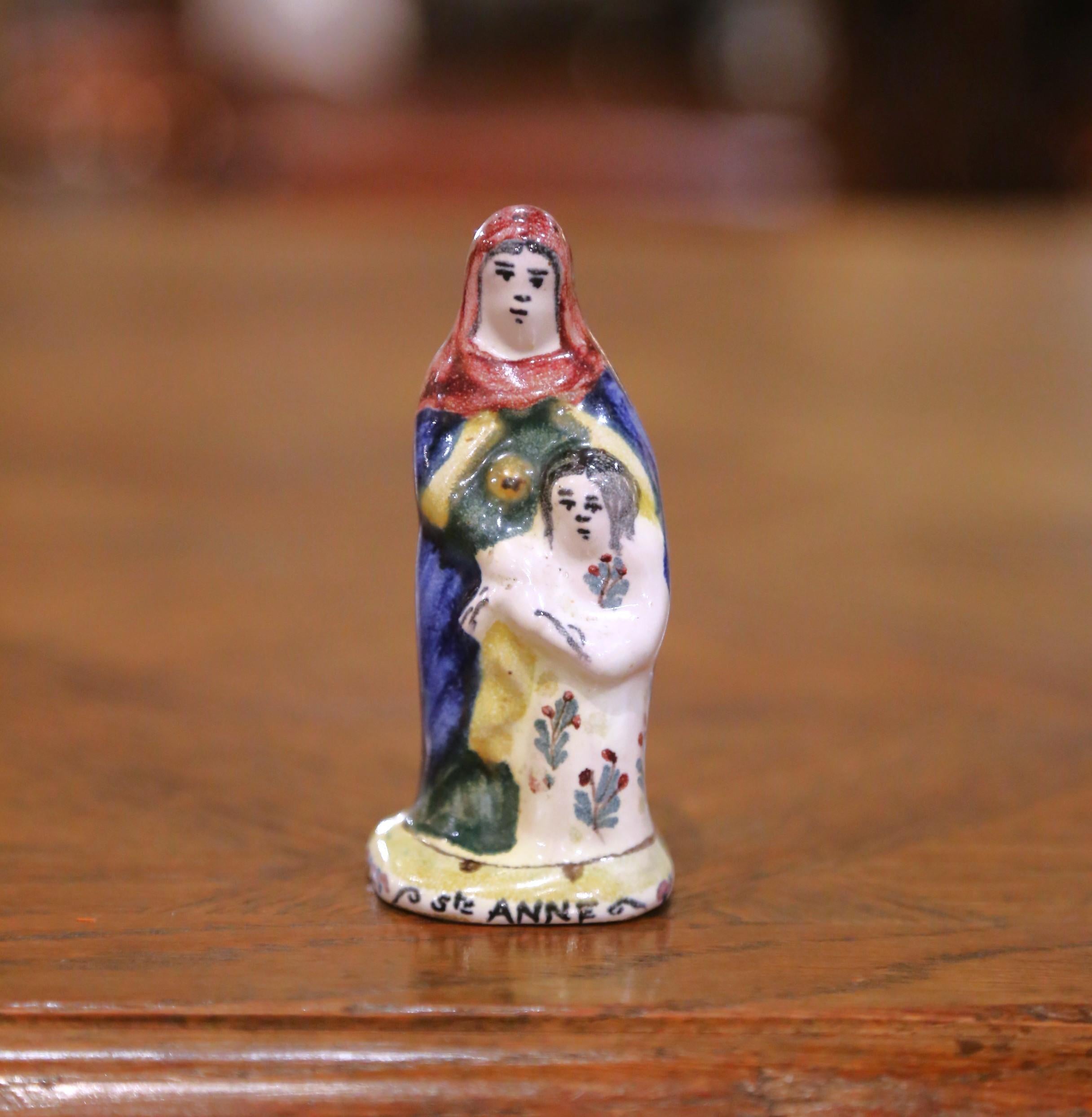 19th Century French Quimper Faience Virgin Mary and St. Anne Figures, Set of Six en venta 1