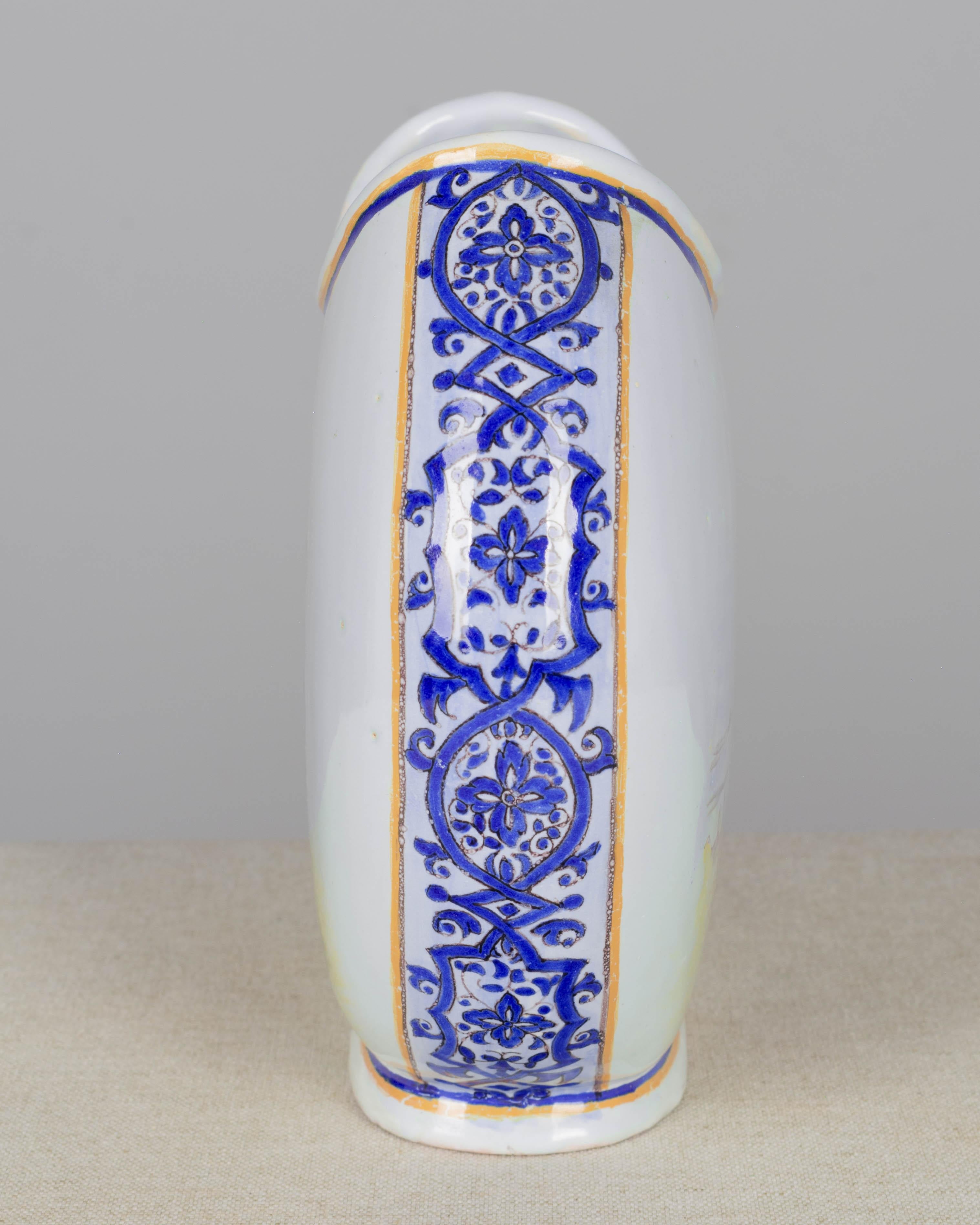 Jarrón francés del siglo XIX Quimper Porquier Beau Faience en venta 3