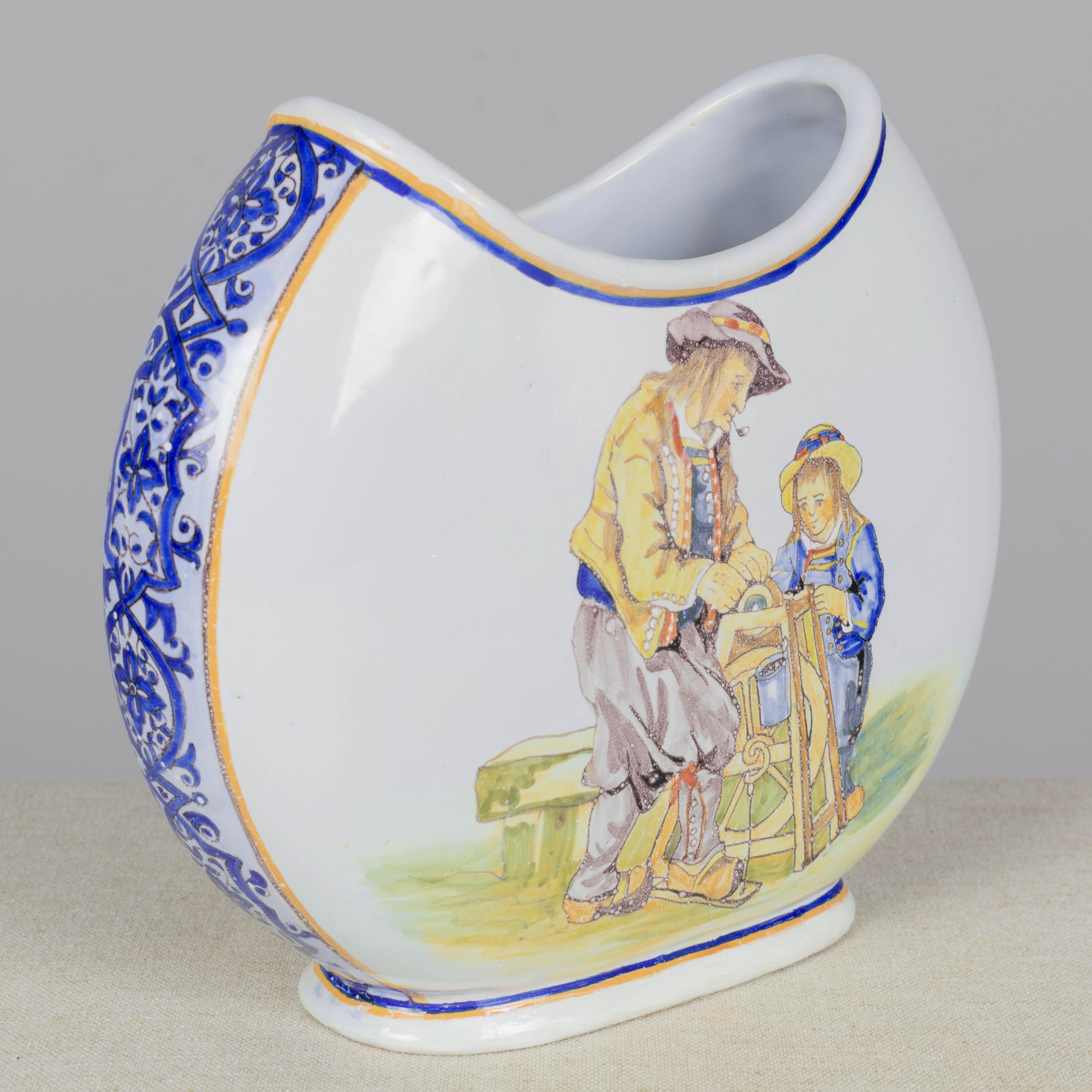 Jarrón francés del siglo XIX Quimper Porquier Beau Faience en venta 1