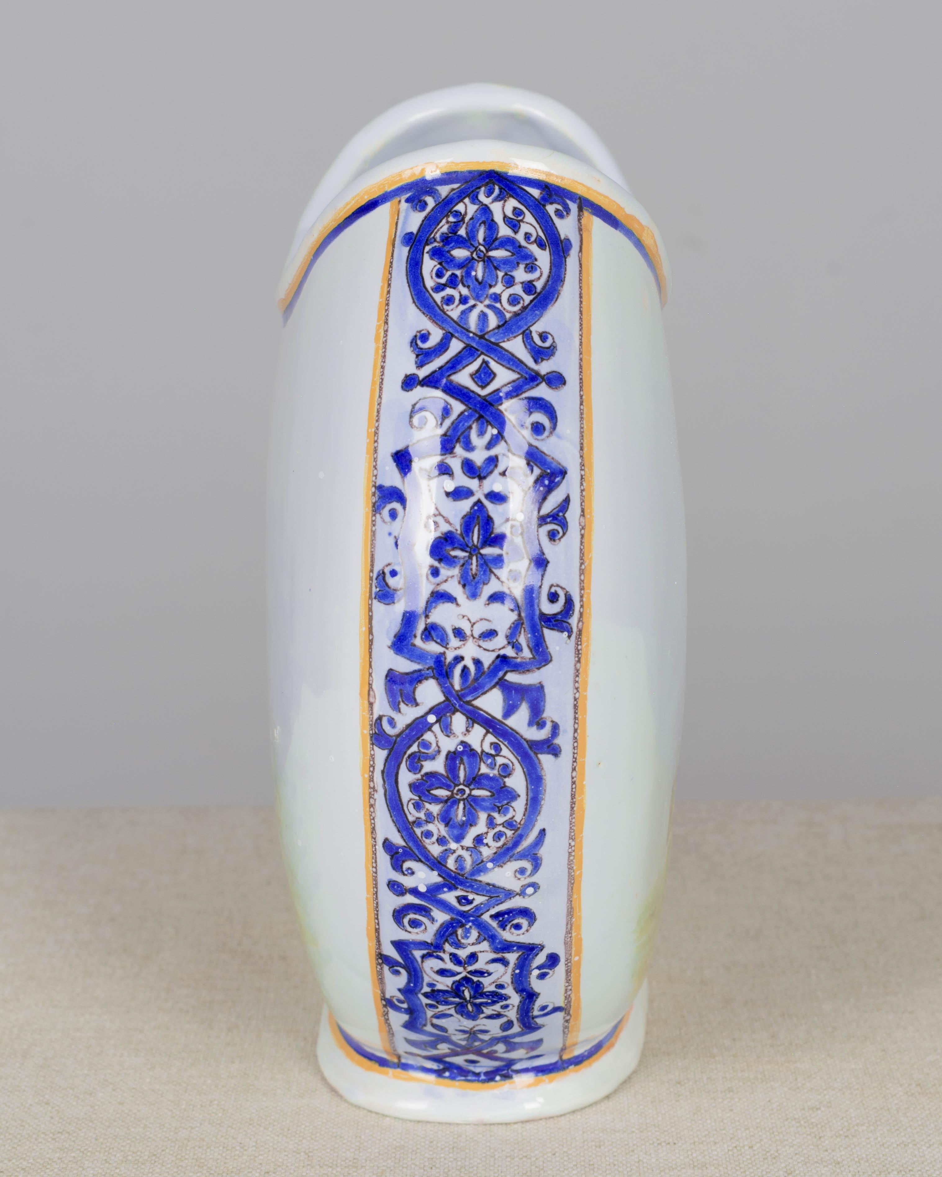 Jarrón francés del siglo XIX Quimper Porquier Beau Faience en venta 2