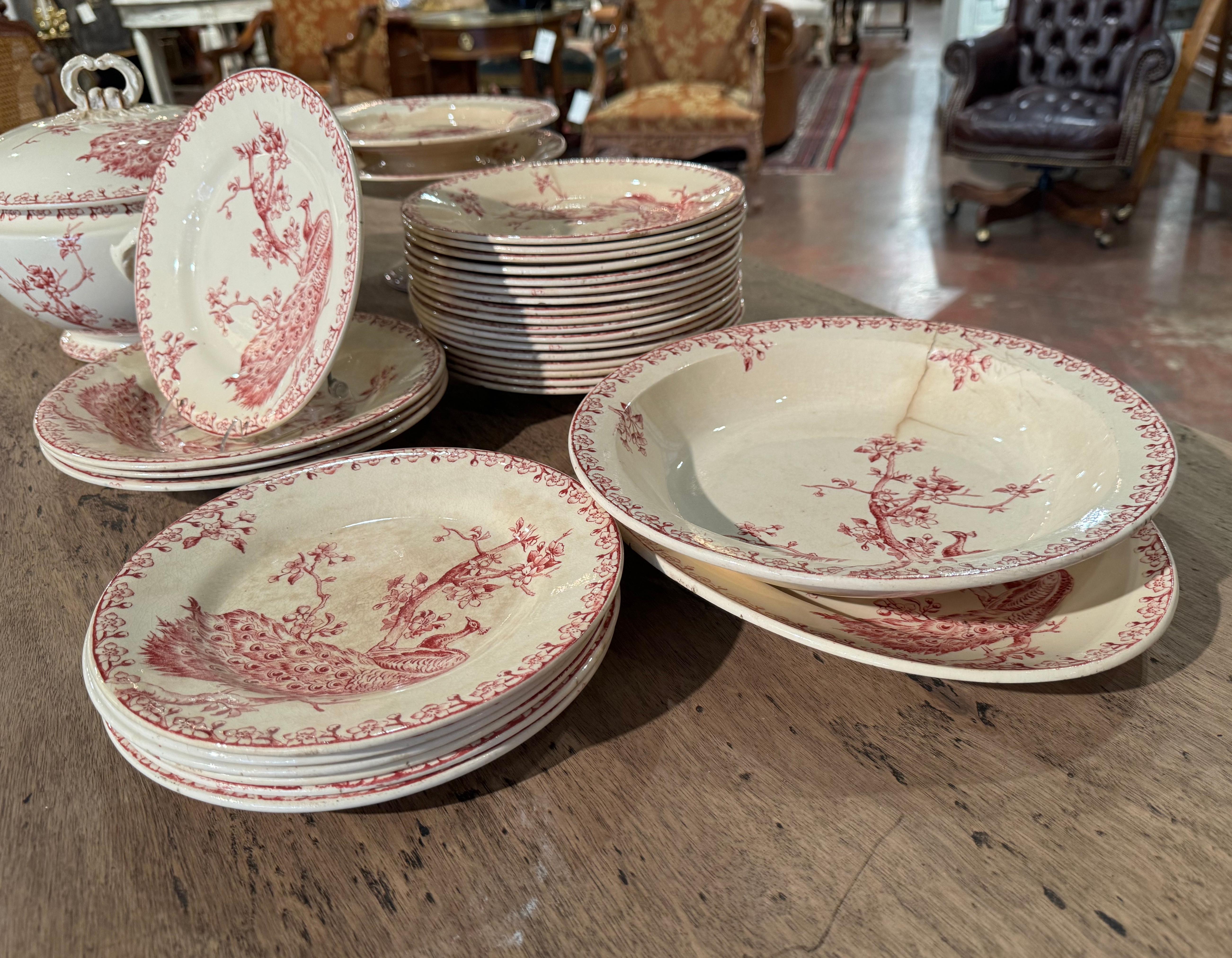 19th Century French Red and White Gien Porcelain Peacock Dinnerware, 32 Pieces In Excellent Condition For Sale In Dallas, TX