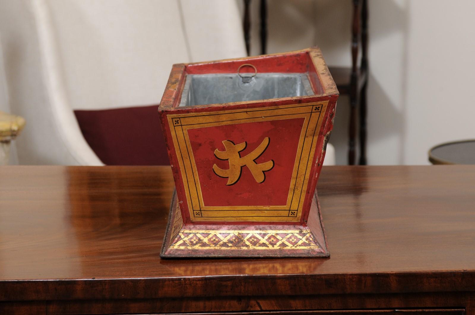 19th Century French Red Painted Tole Planter with Gilt Floral Decoration For Sale 3