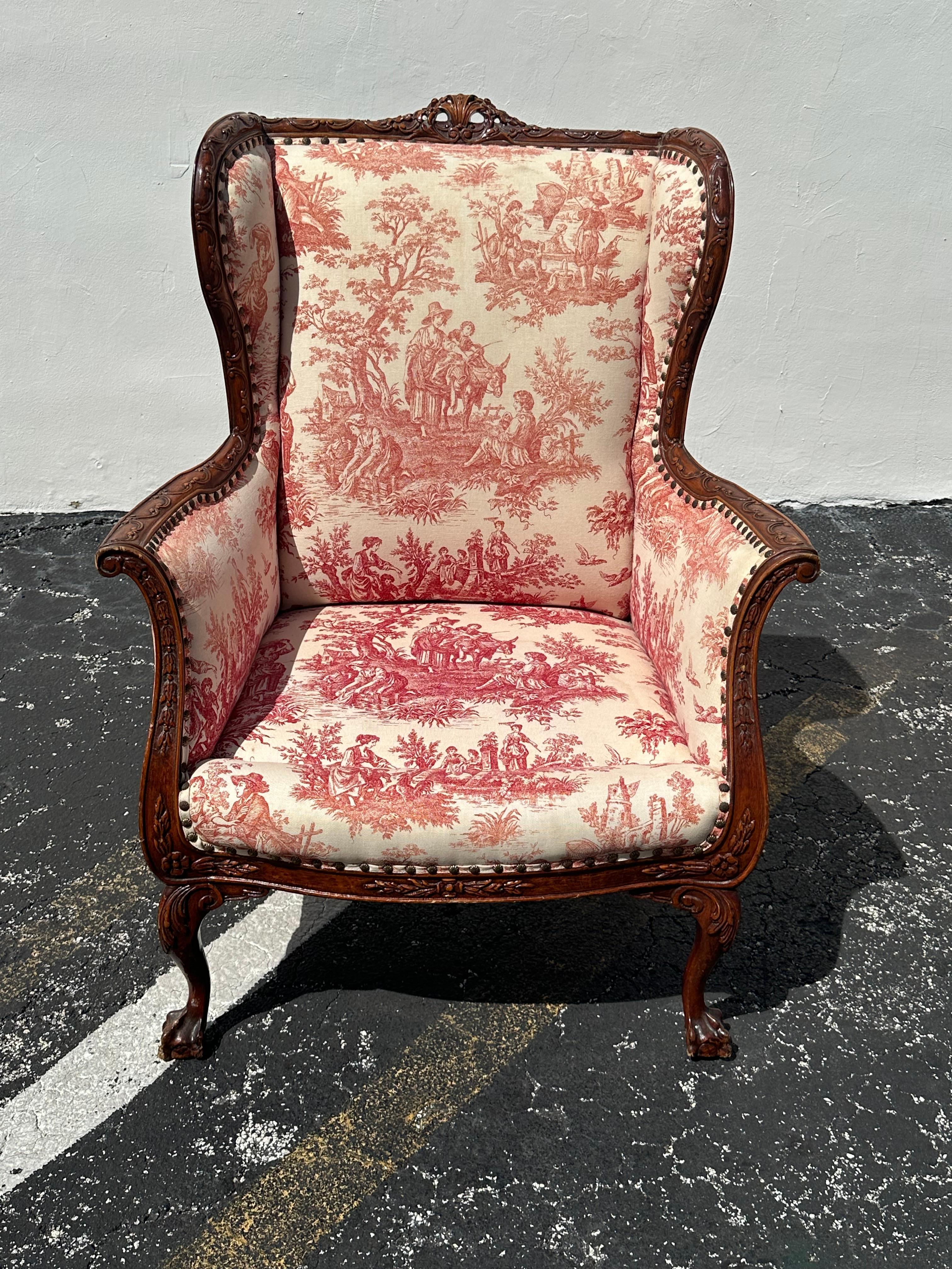 19th Century French Red White Toile Chippendale GIlt Wood Wingback Chair For Sale 5