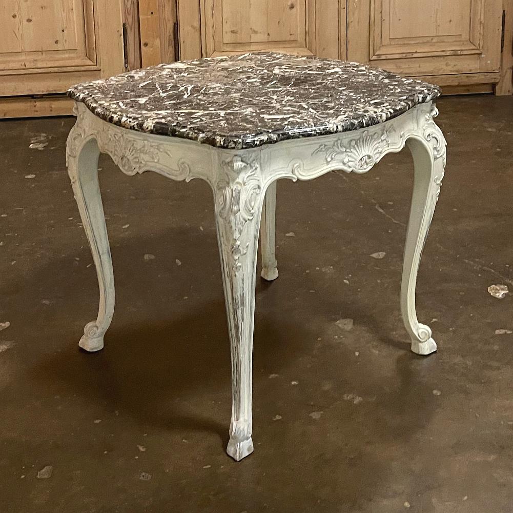 Französischer Regence-Tisch mit bemalter Marmorplatte aus dem 19. Jahrhundert im Zustand „Gut“ im Angebot in Dallas, TX