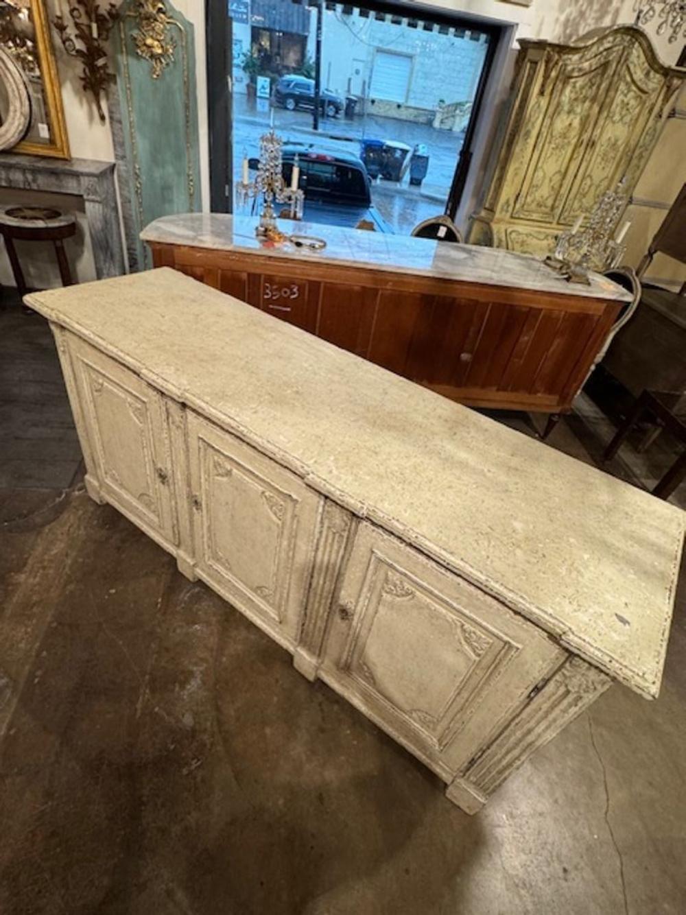 Dipinto Credenza in quercia dipinta Regence francese del XIX secolo in vendita