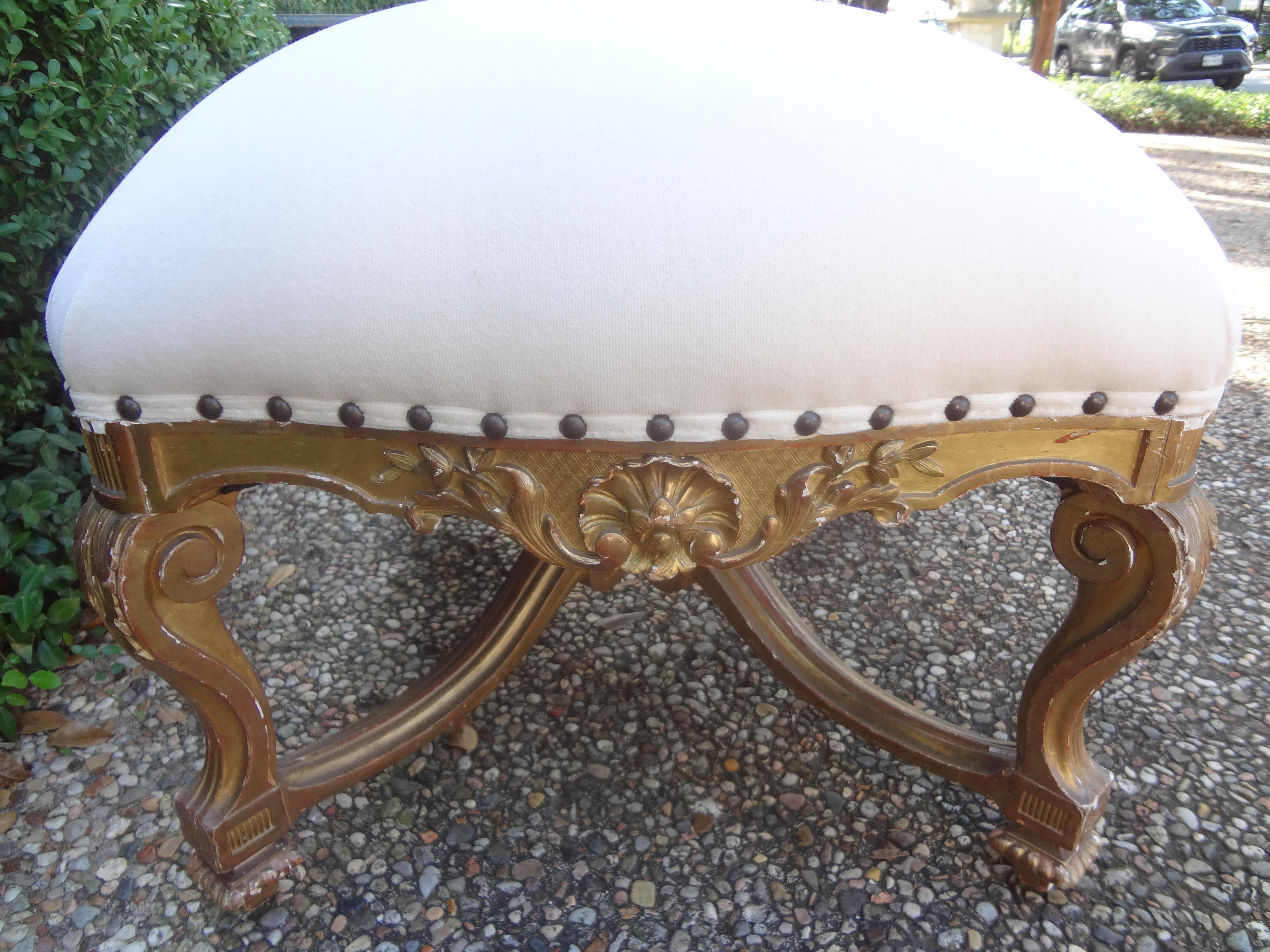 Banc en bois doré de style Régence française du 19ème siècle Bon état - En vente à Houston, TX
