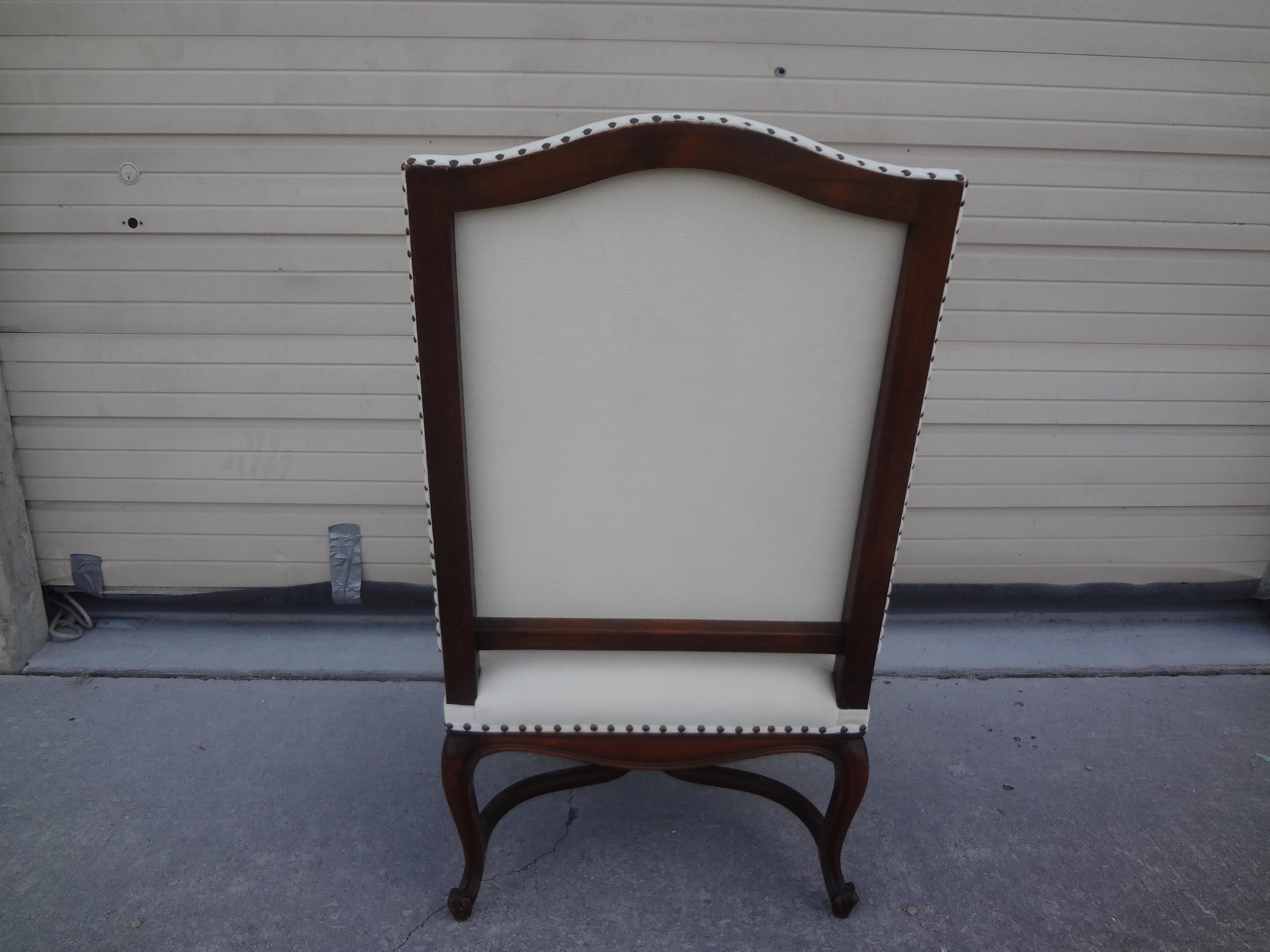 19th Century French Regence Style Walnut Chair For Sale 7