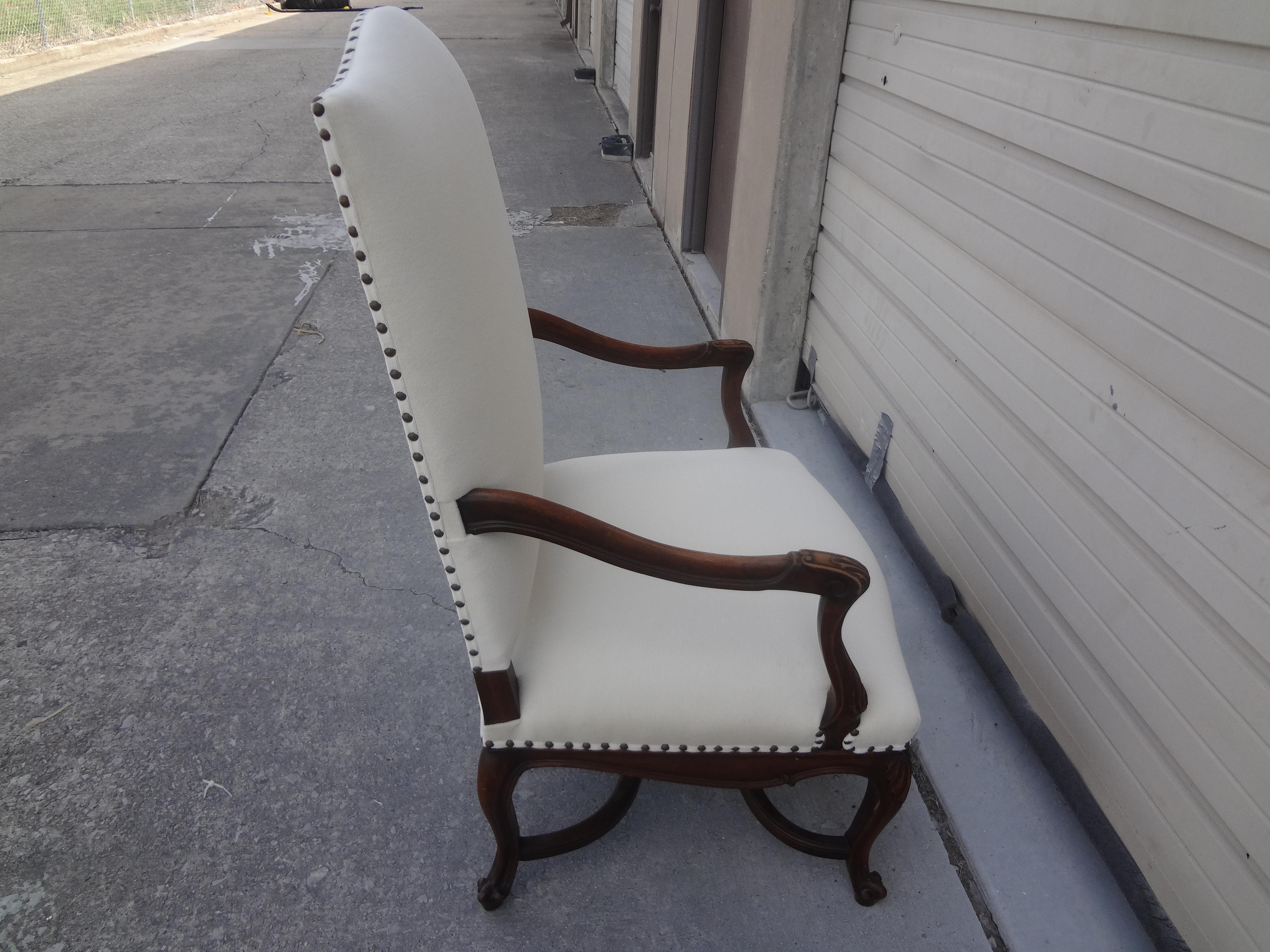 19th Century French Regence Style Walnut Chair For Sale 2