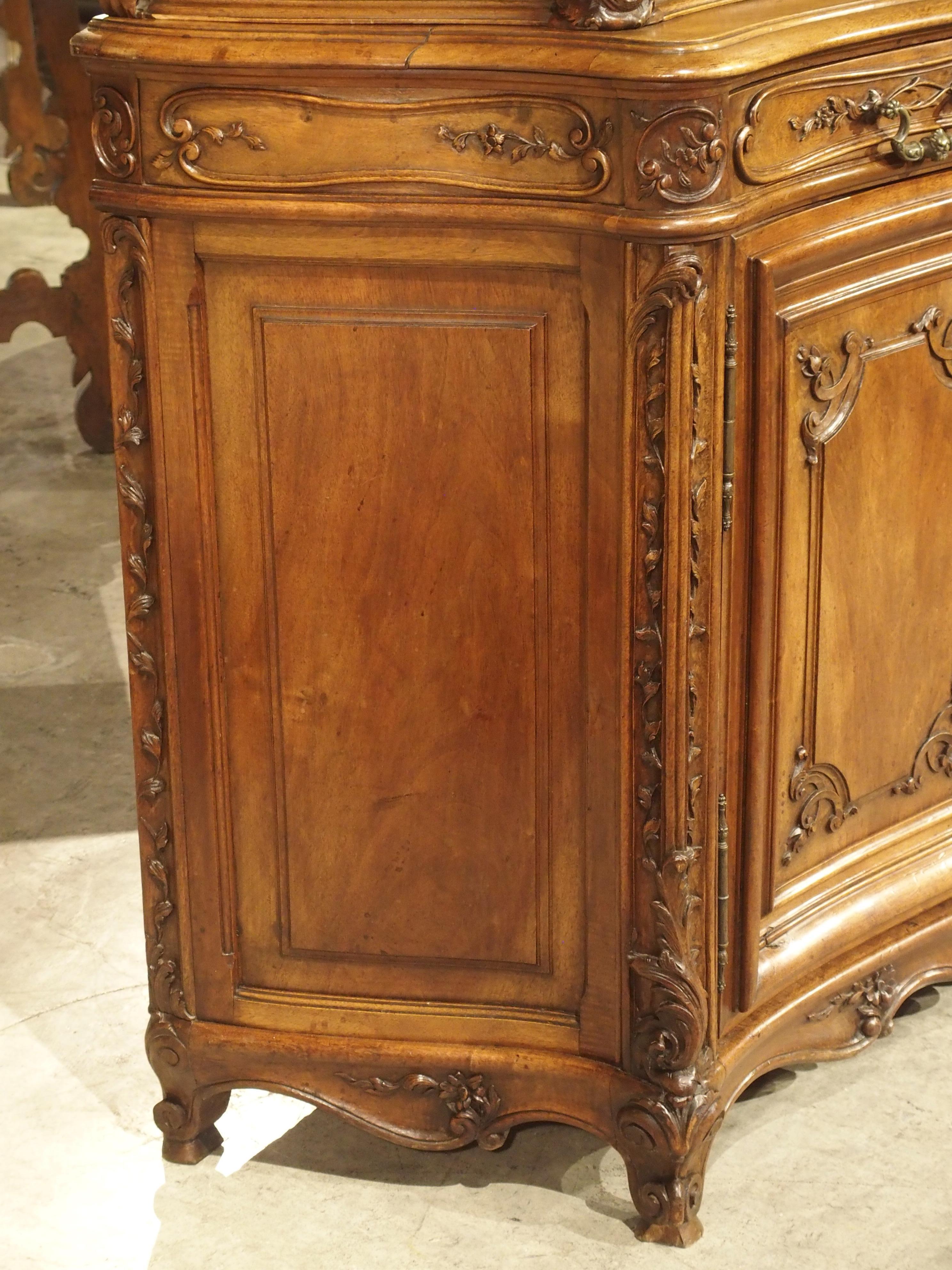 19th Century French Regence Style Walnut Wood Buffet Deux Corps 6