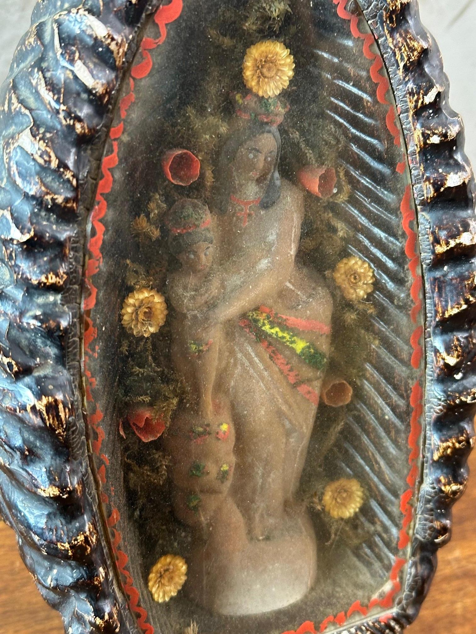 Français Reliquaire français du 19e siècle Virgin and the Child, années 1890 en vente