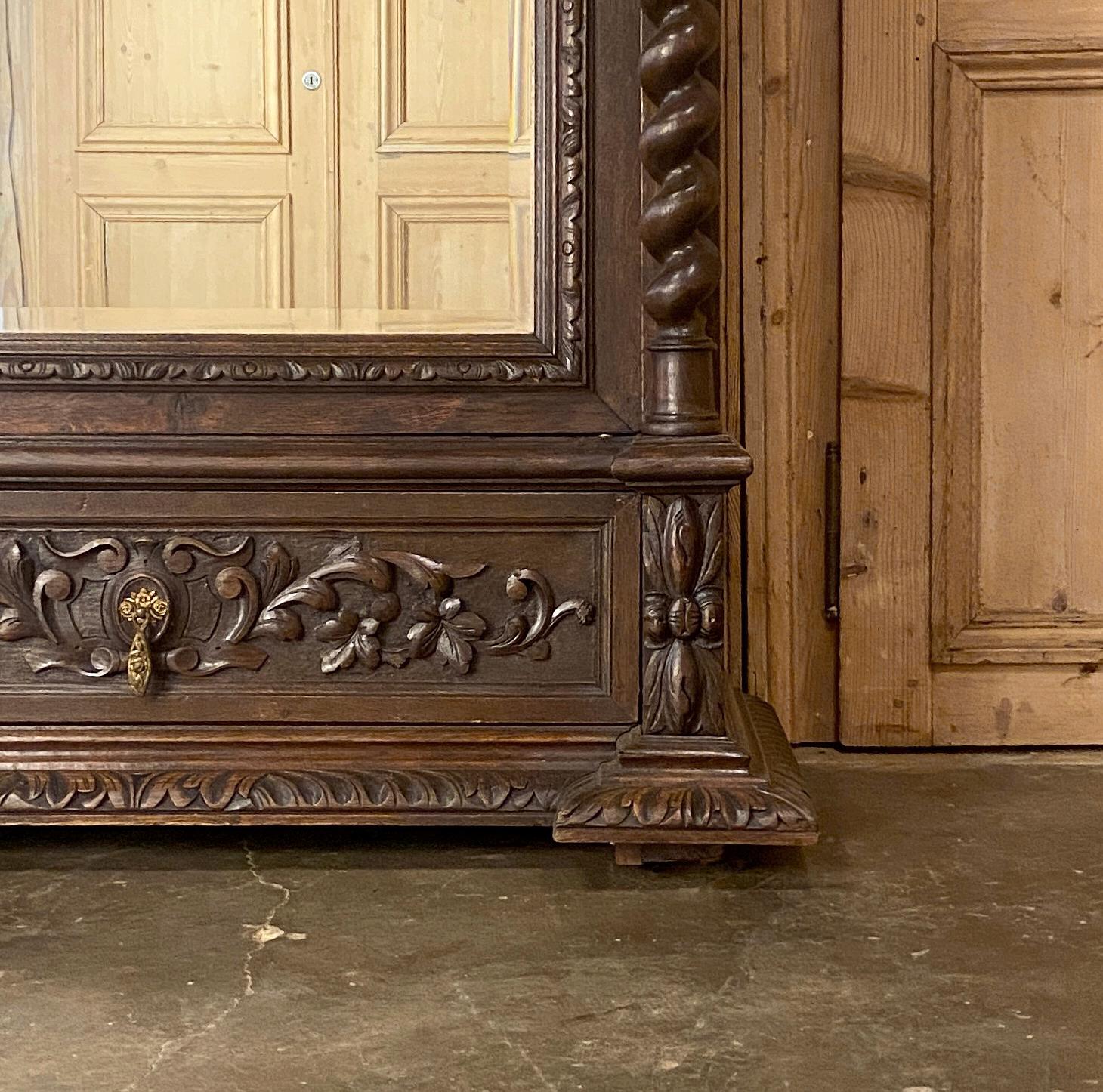 Armoire rinascimentale francese del XIX secolo con torsione d'orzo in vendita 5