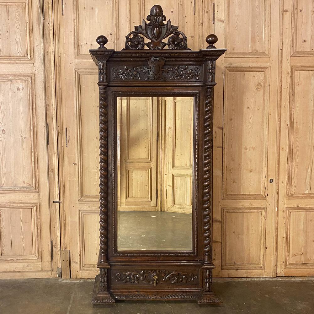 Beveled 19th Century French Renaissance Barley Twist Armoire For Sale