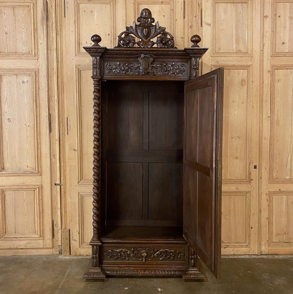 19th Century French Renaissance Barley Twist Armoire In Good Condition For Sale In Dallas, TX