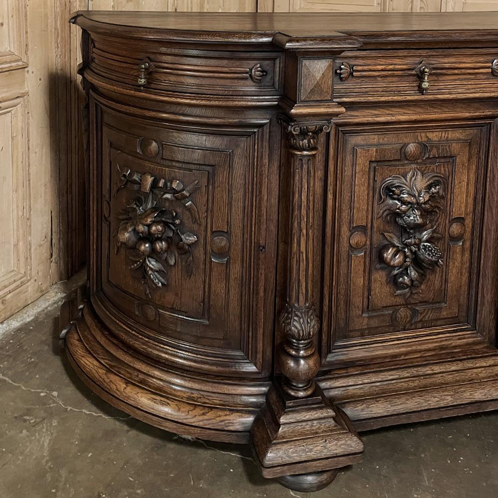 19th Century French Renaissance Buffet with Rounded Sides 6