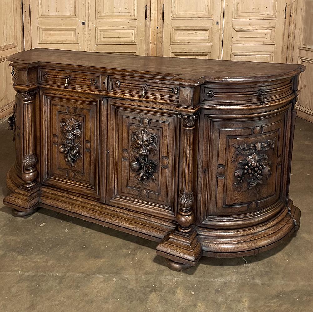 Renaissance Revival 19th Century French Renaissance Buffet with Rounded Sides